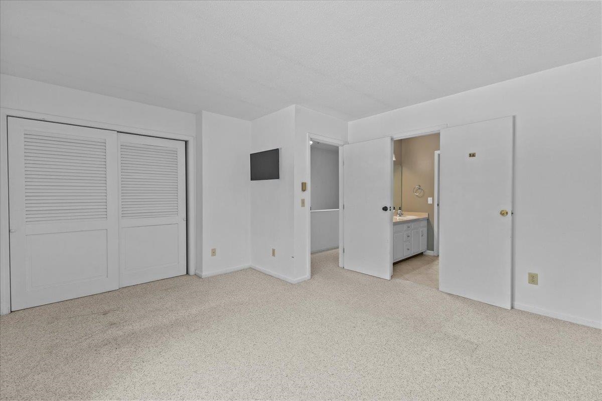 property viewer photo 19
