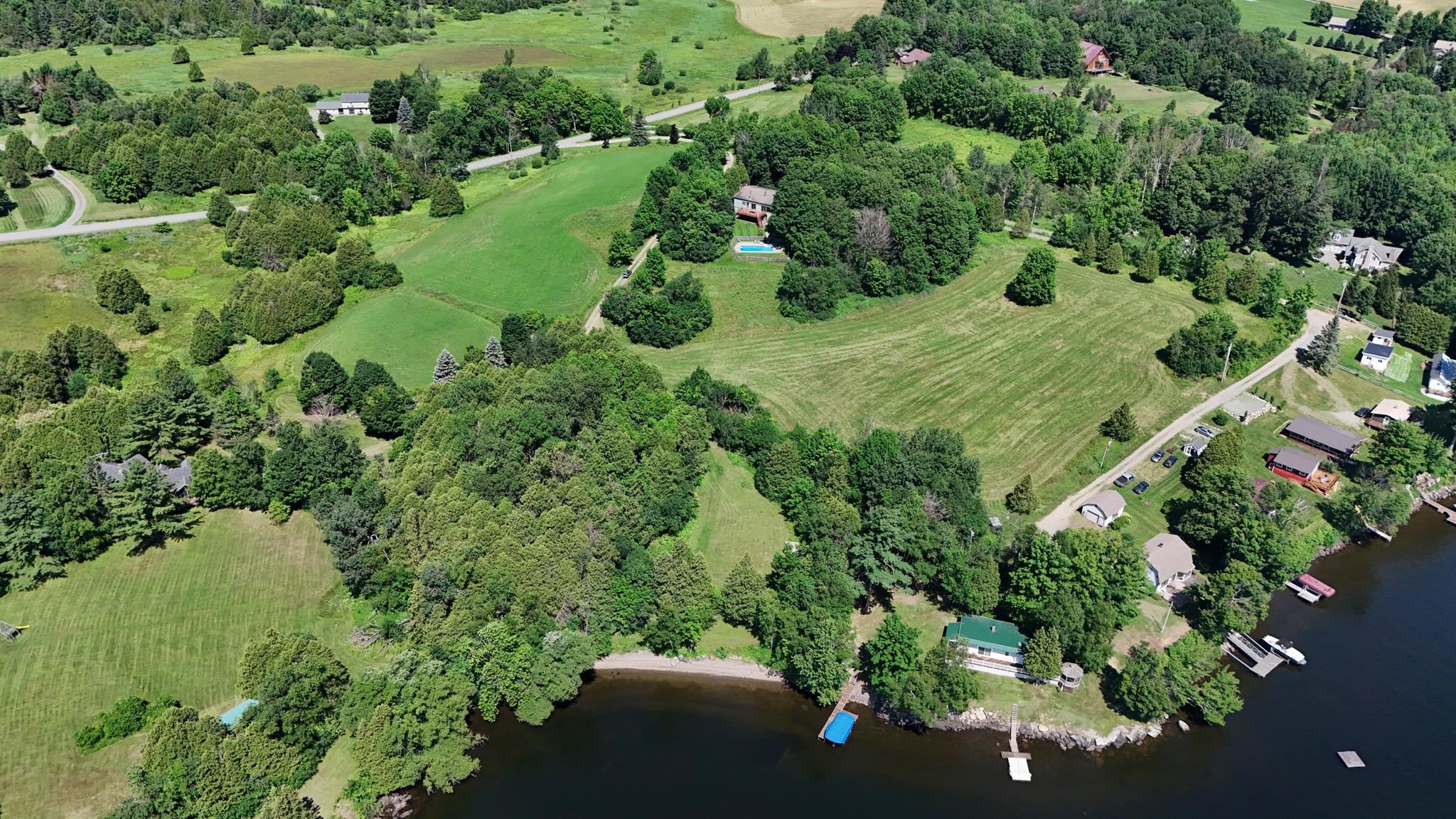 main property photo 18