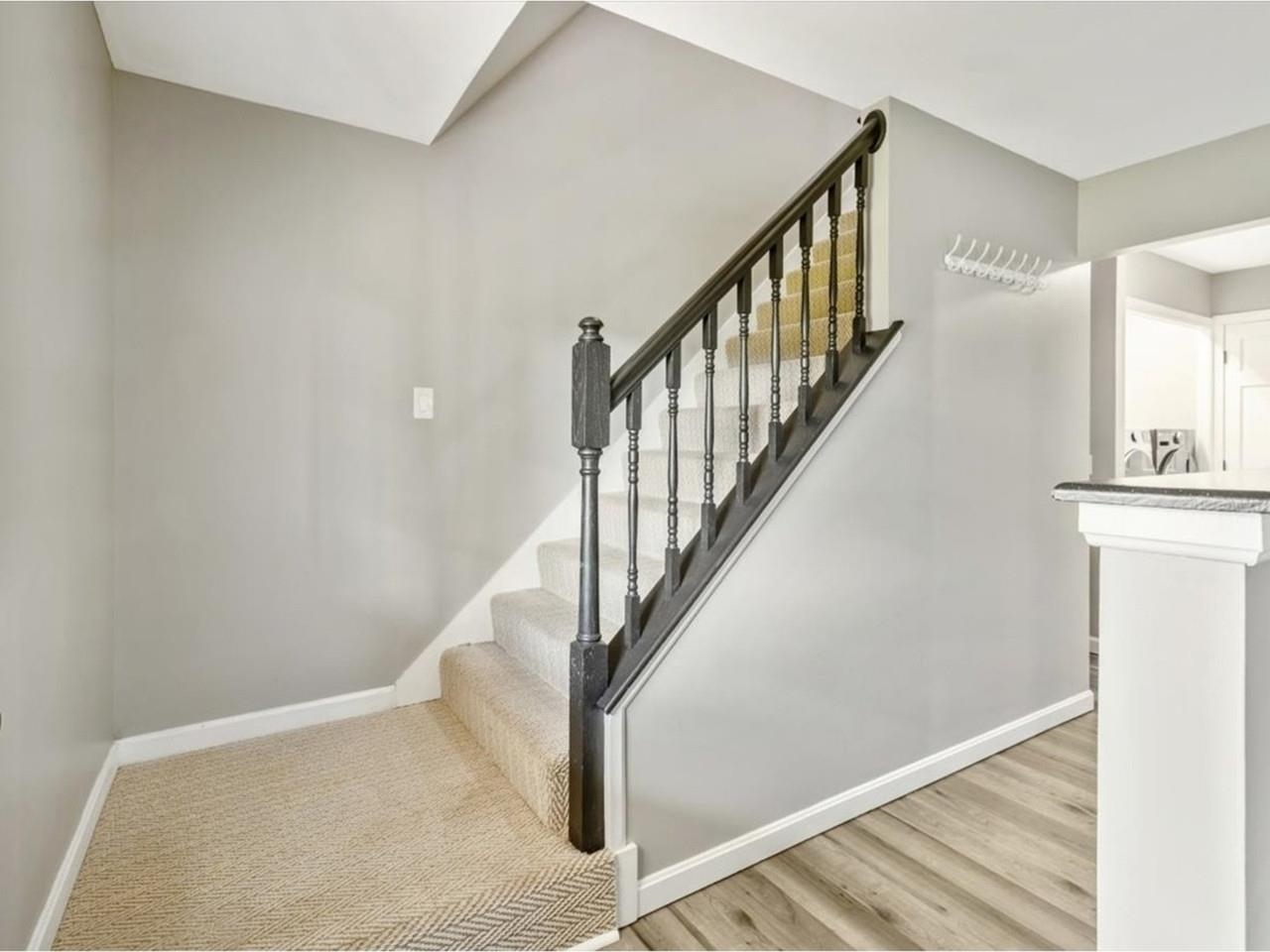 property viewer photo 18