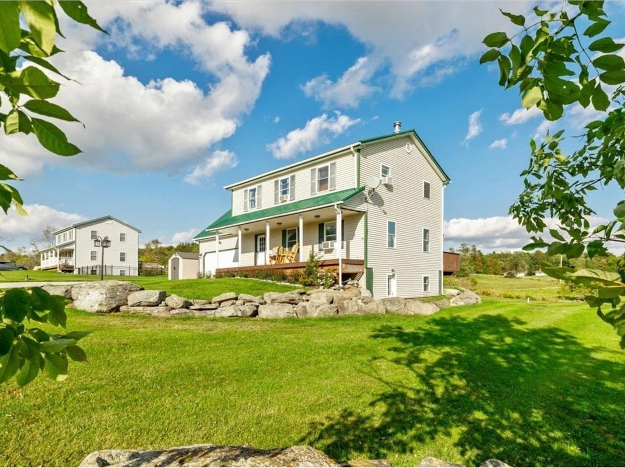 property viewer photo 3