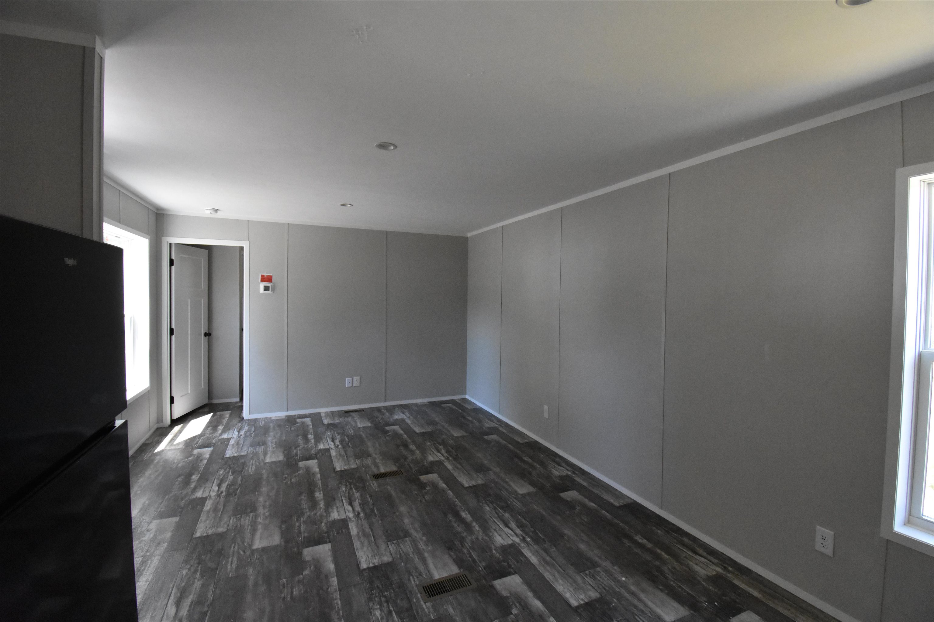 property viewer photo 3