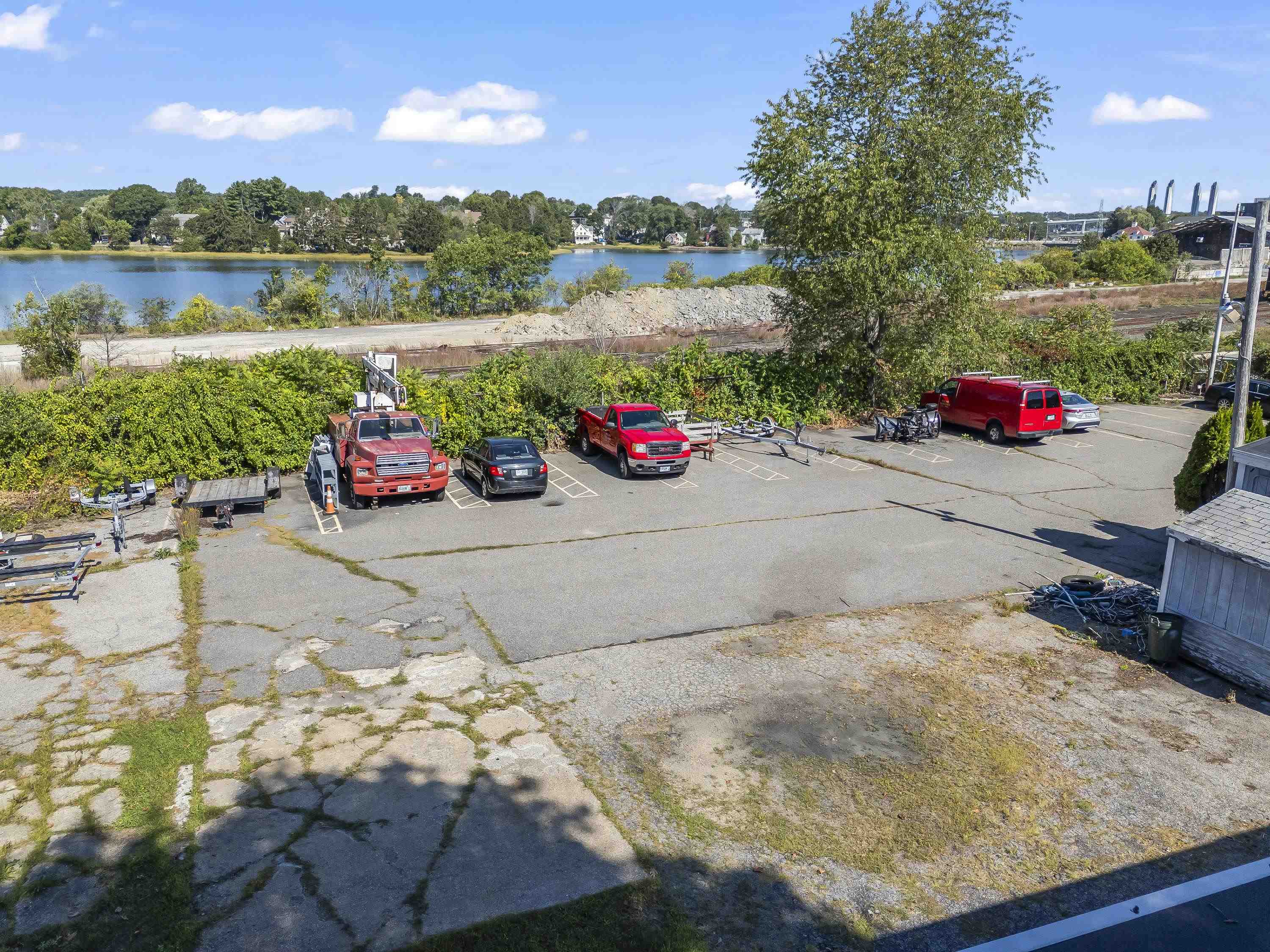 main property photo 15