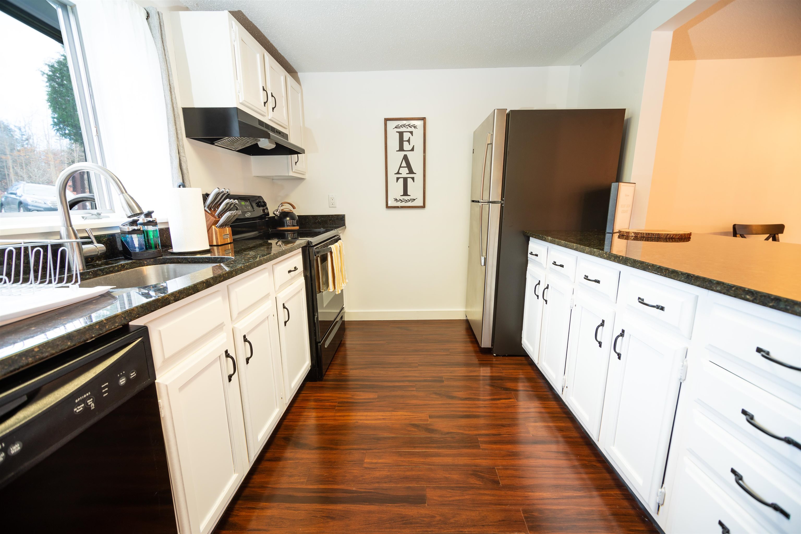 property viewer photo 4