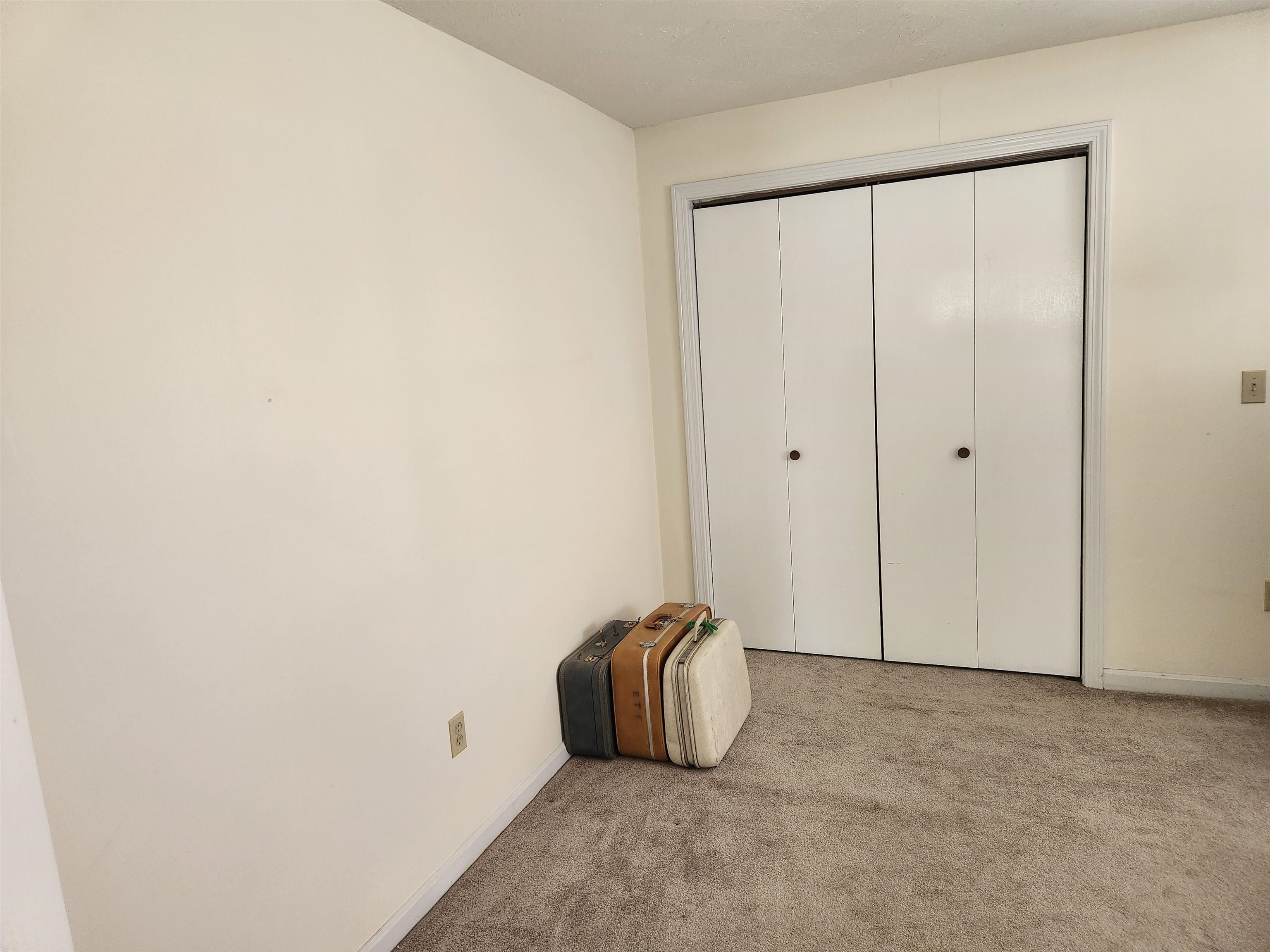 property viewer photo 17