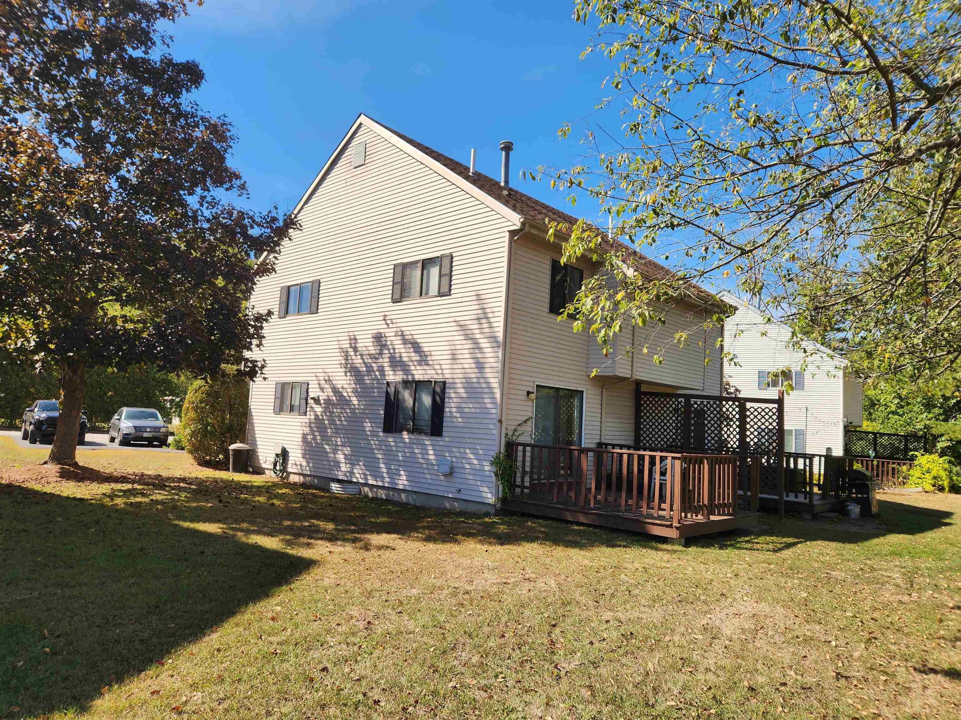 property viewer photo 3