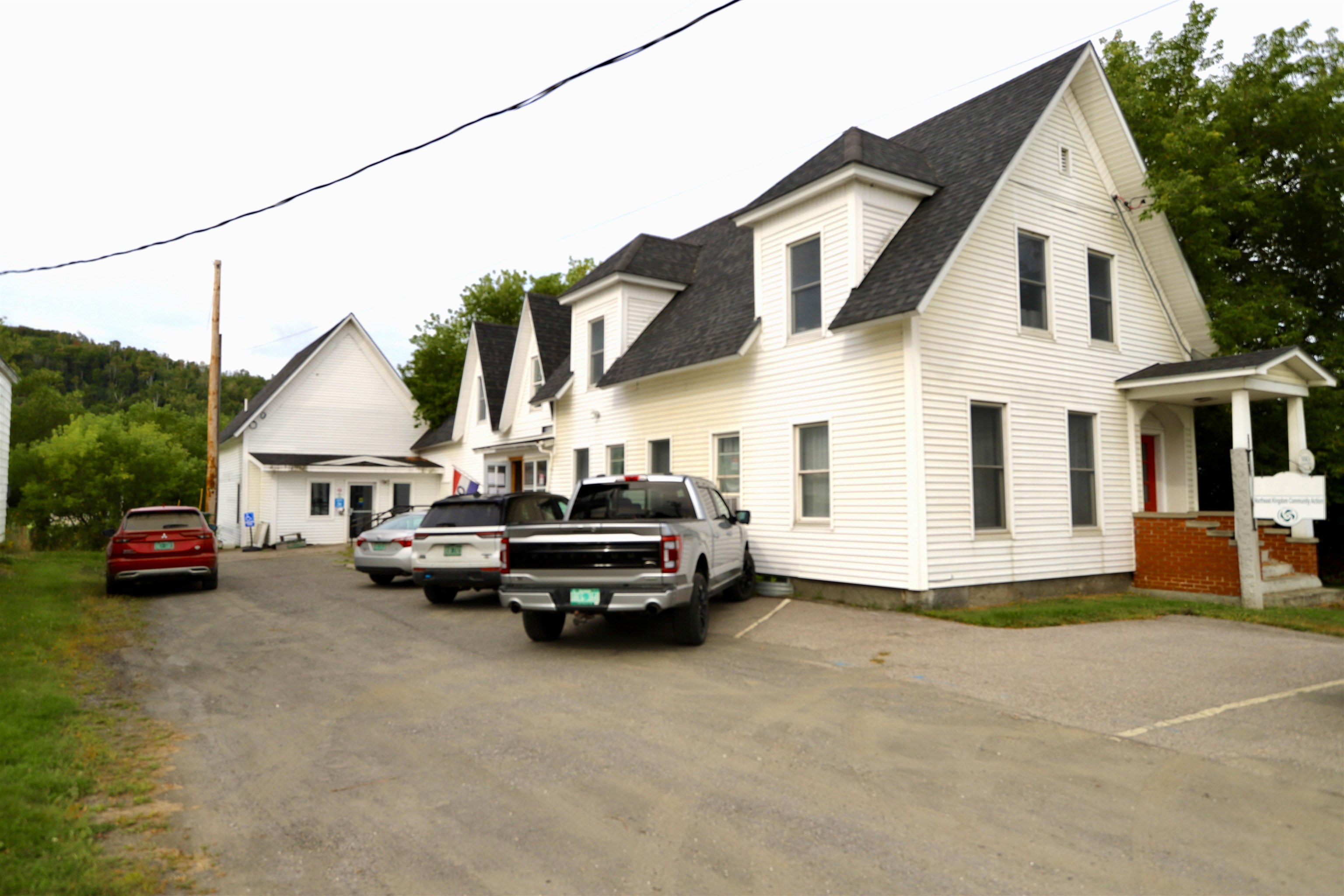 main property photo 36