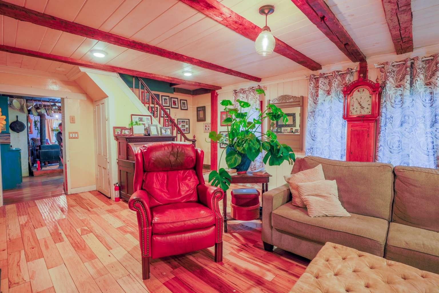 main property photo 10