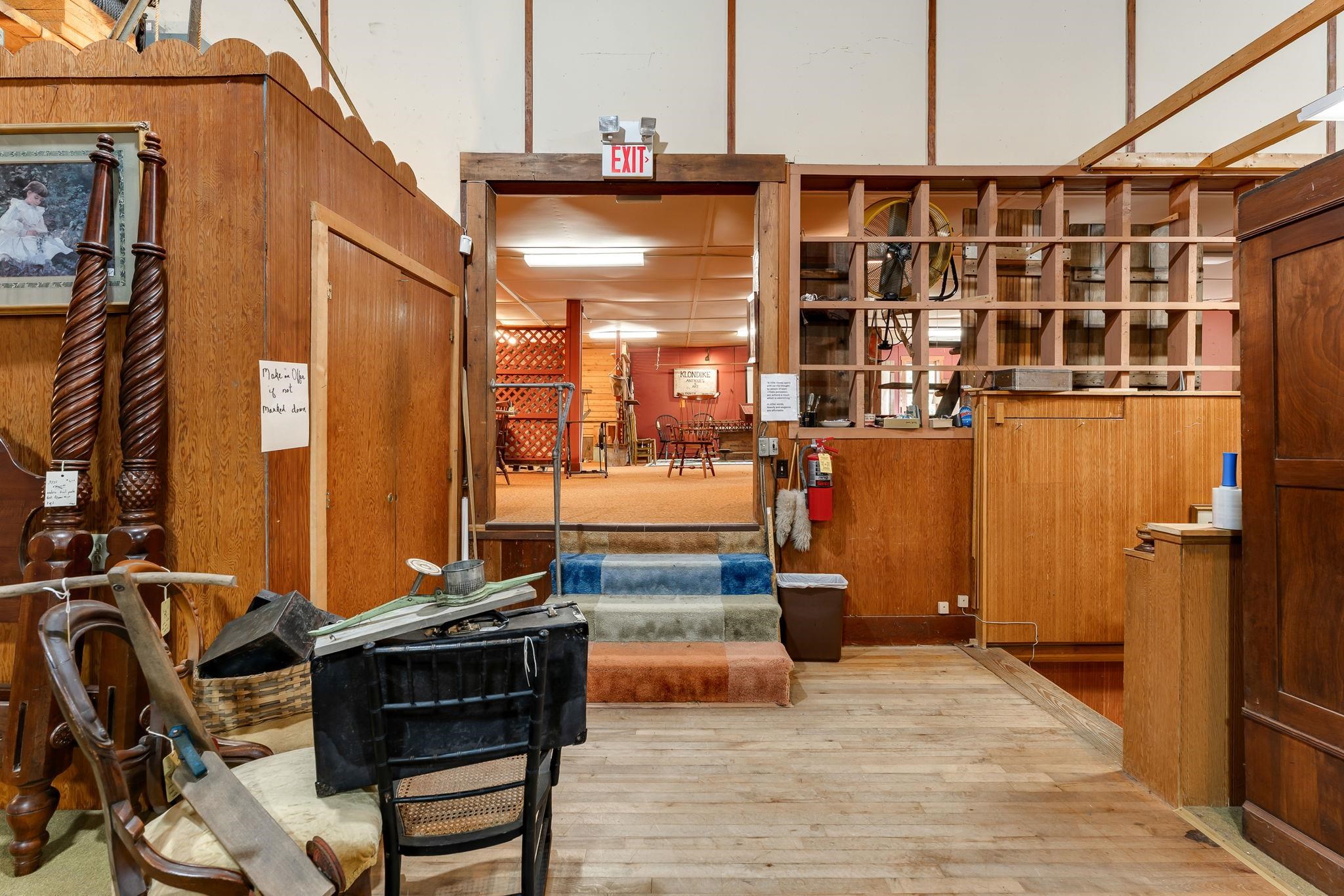 main property photo 38