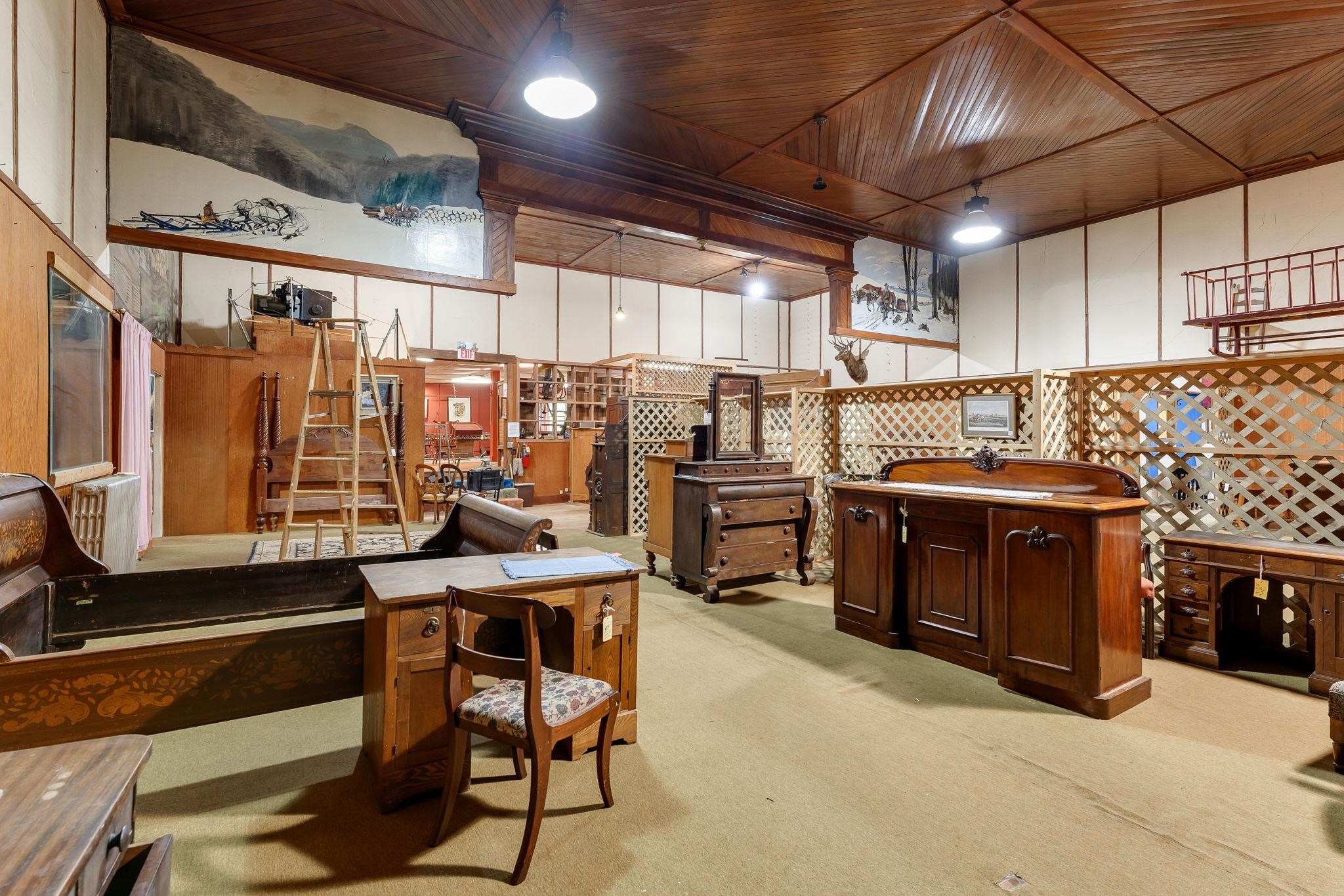 main property photo 44