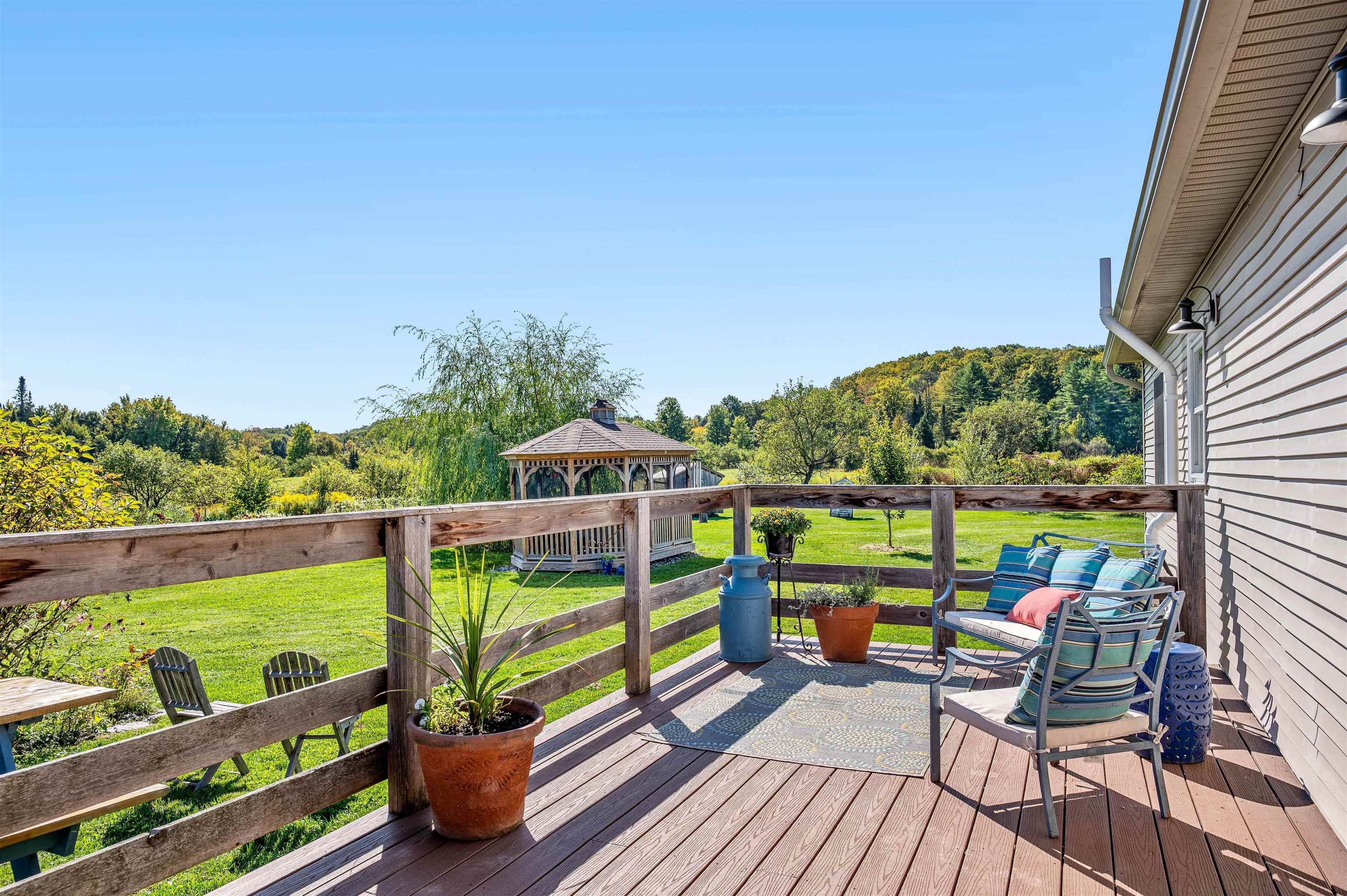property viewer photo 3