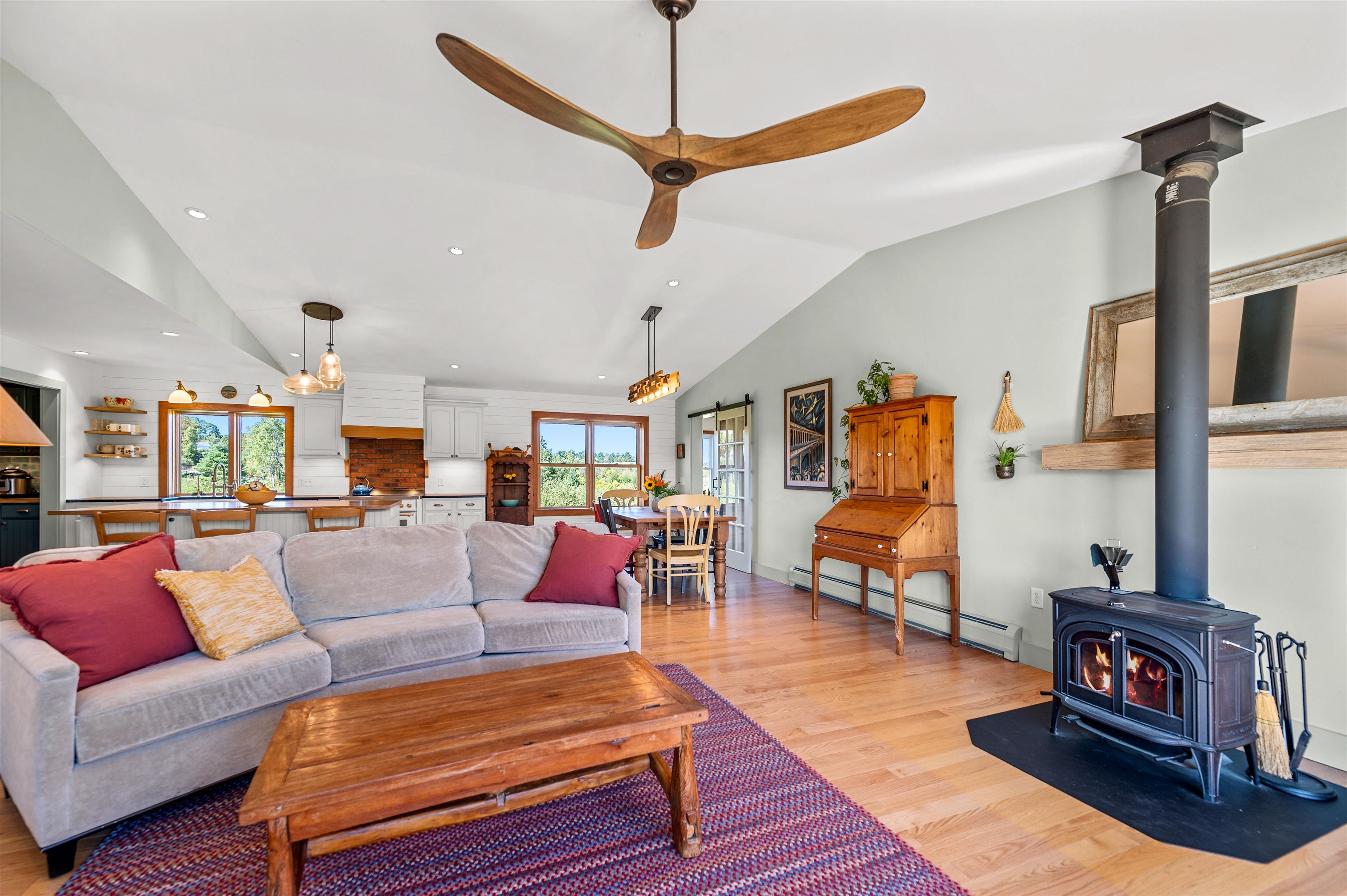 property viewer photo 5