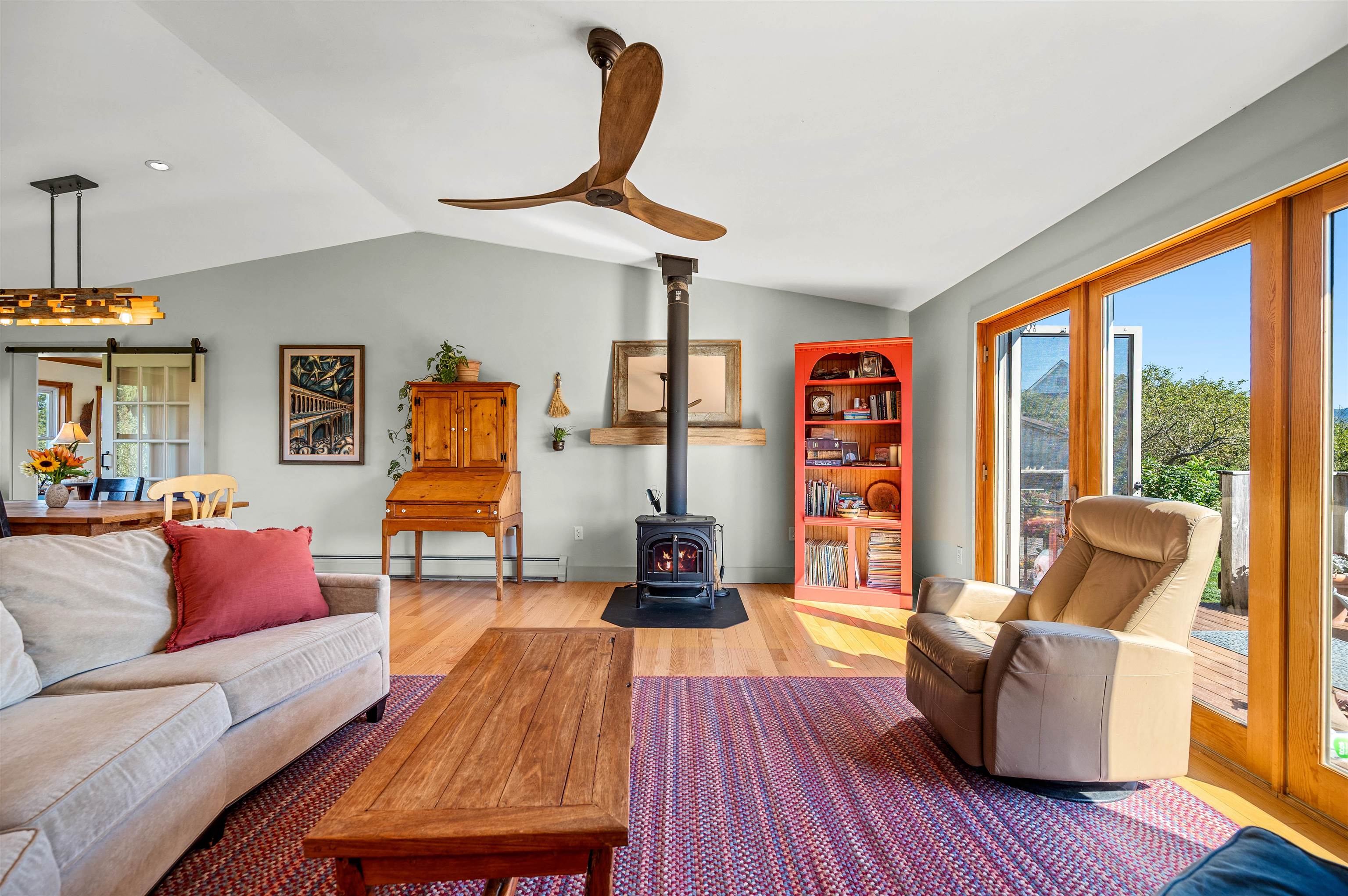 property viewer photo 6