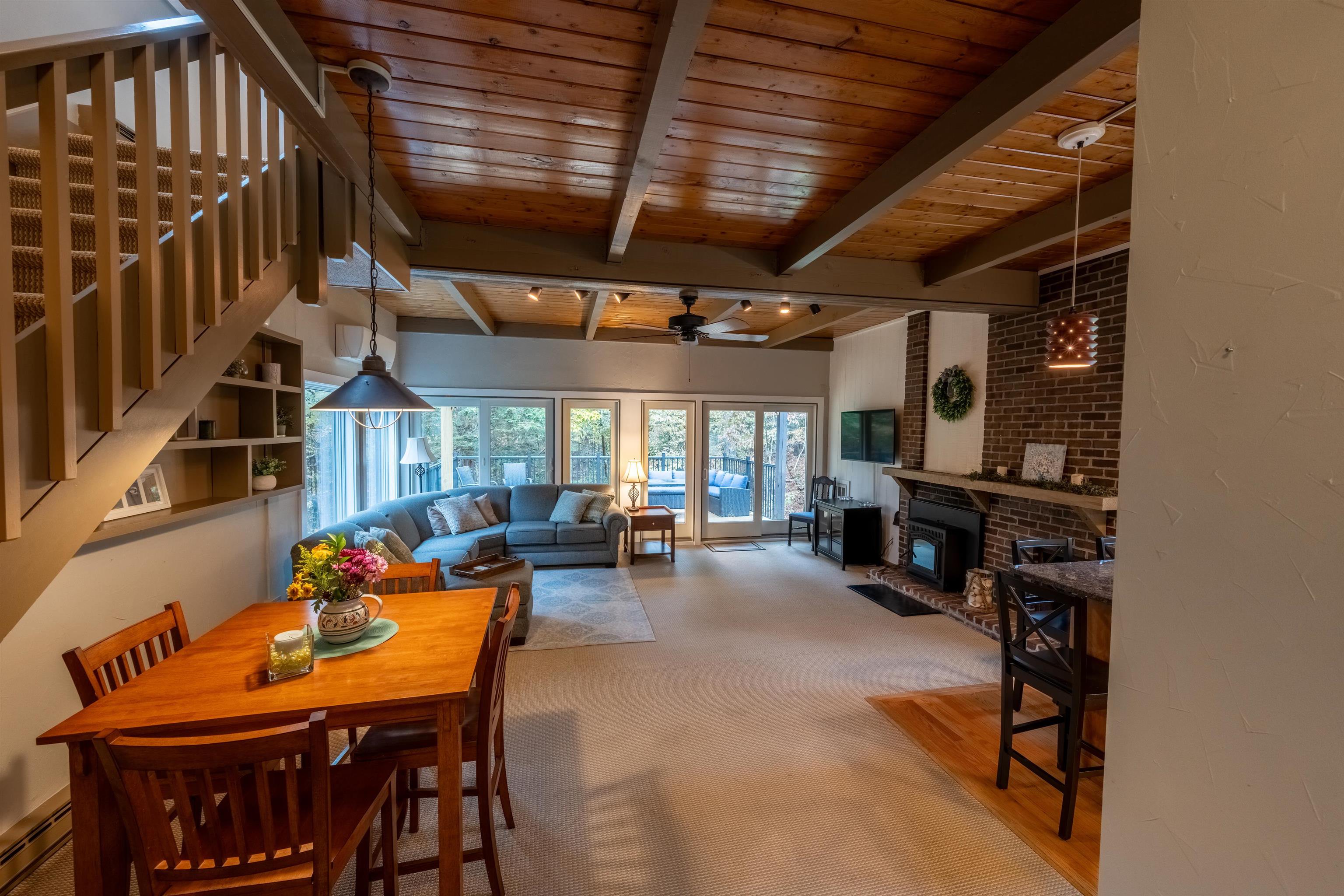 property viewer photo 3