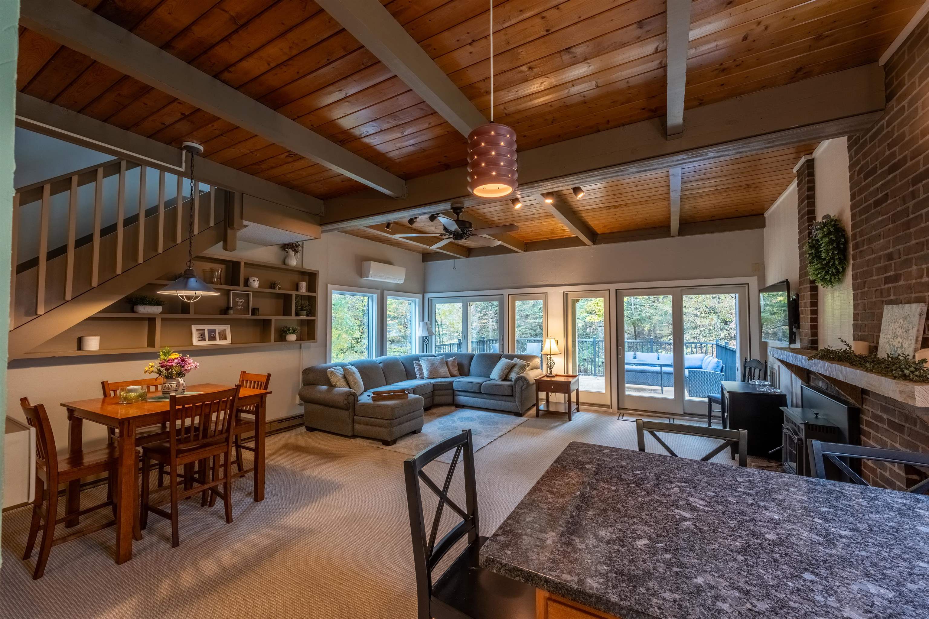 property viewer photo 6