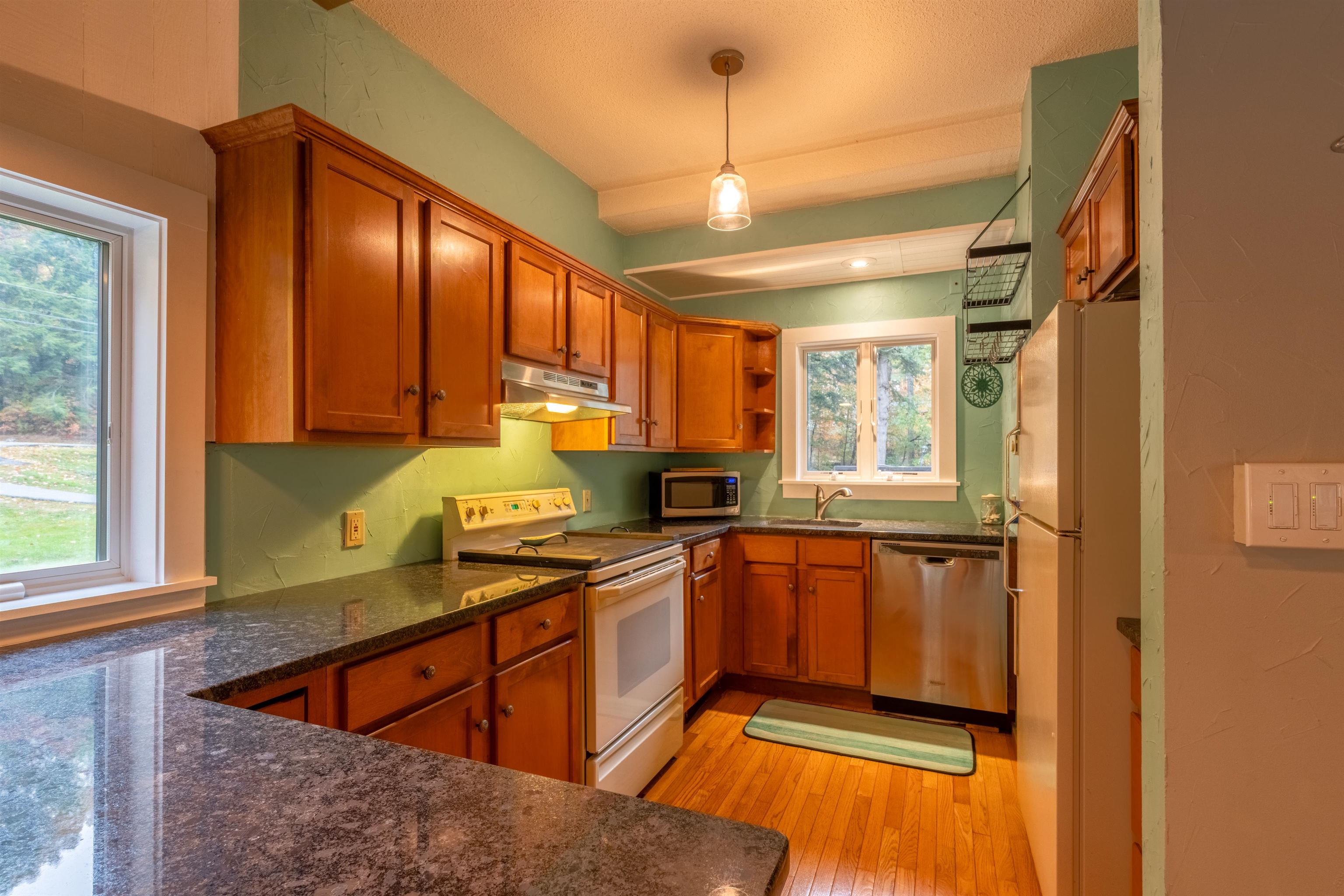 property viewer photo 8