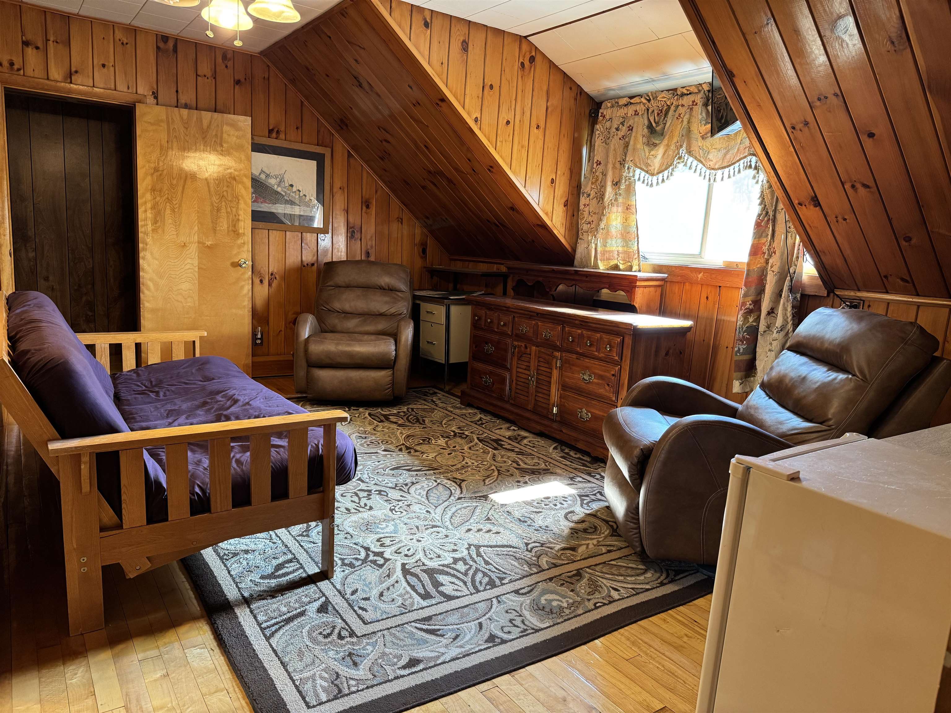 main property photo 46