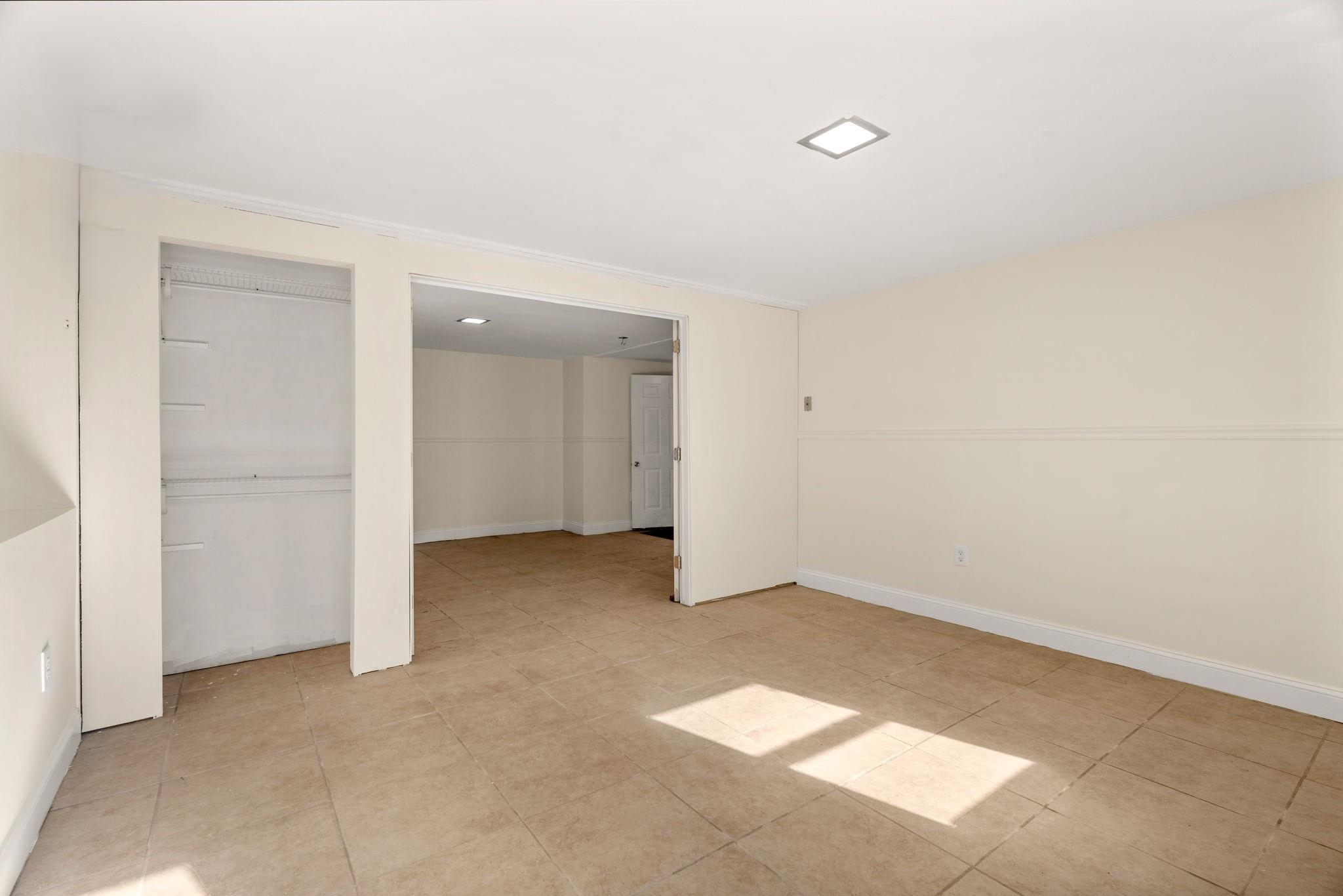 property viewer photo 34