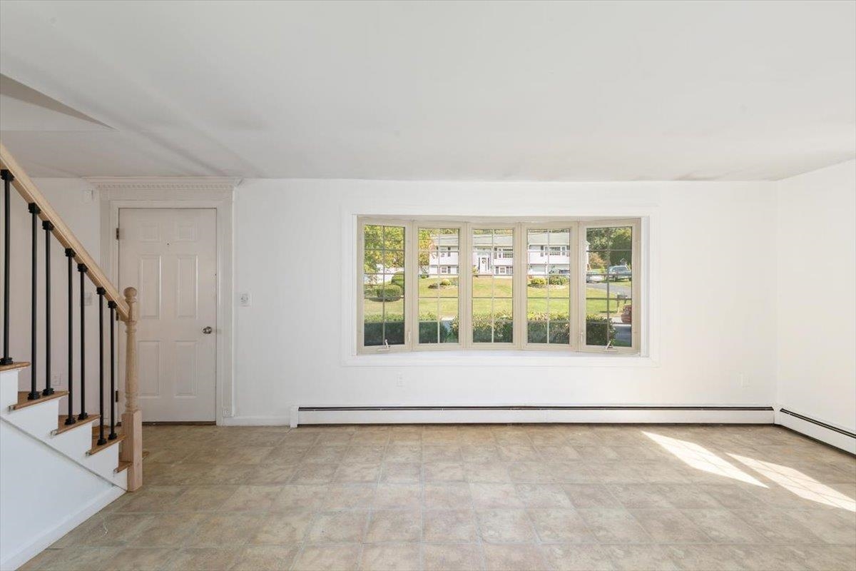property viewer photo 16