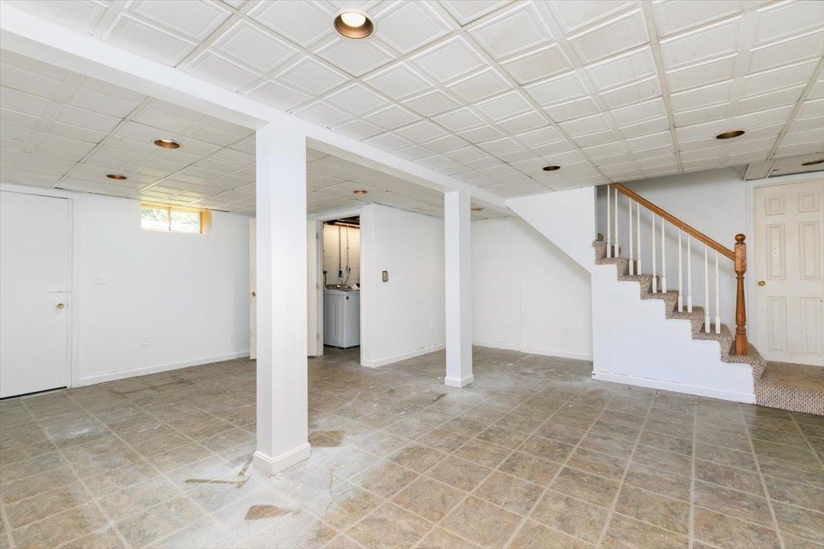 property viewer photo 25