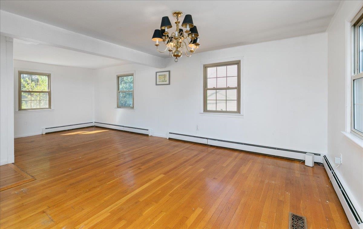 property viewer photo 9