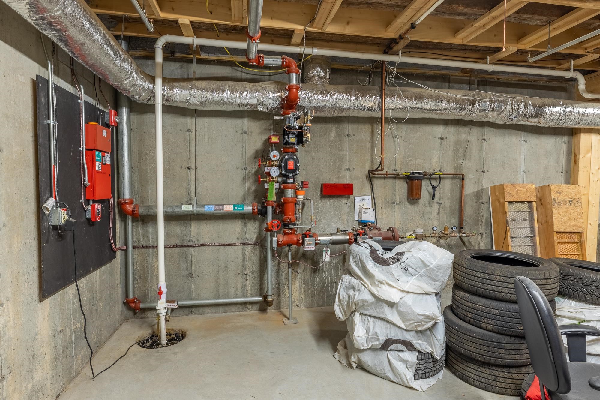 main property photo 50