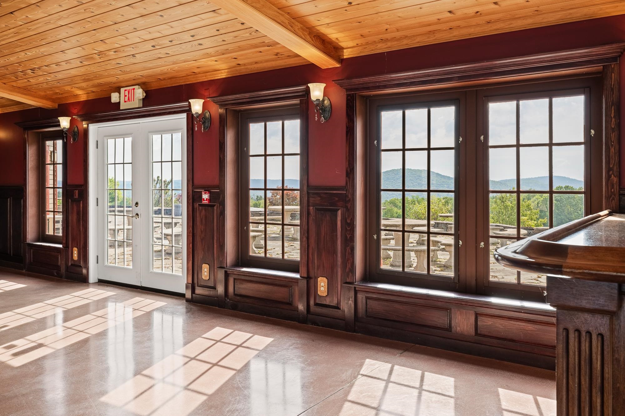main property photo 25