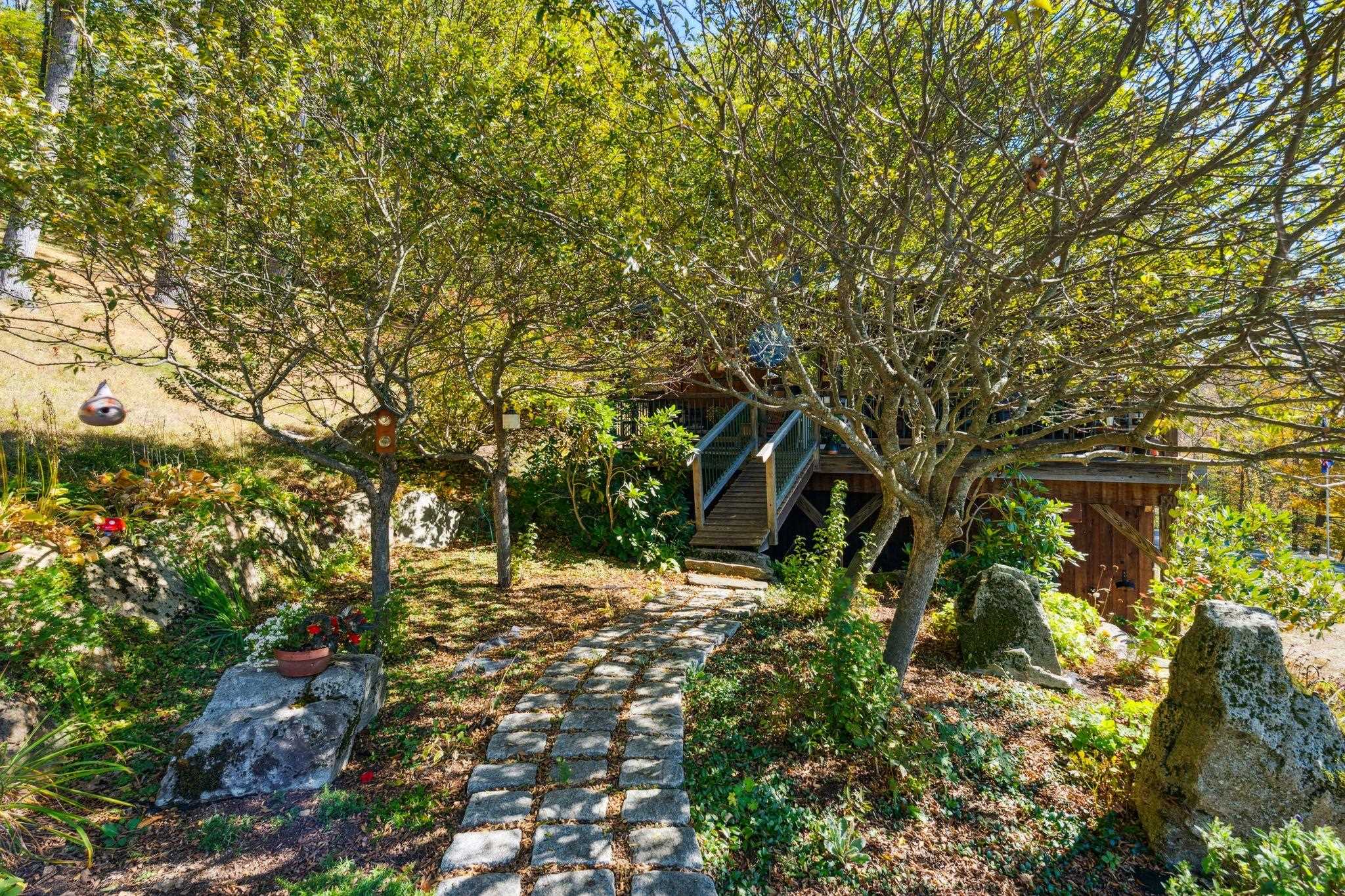 property viewer photo 15