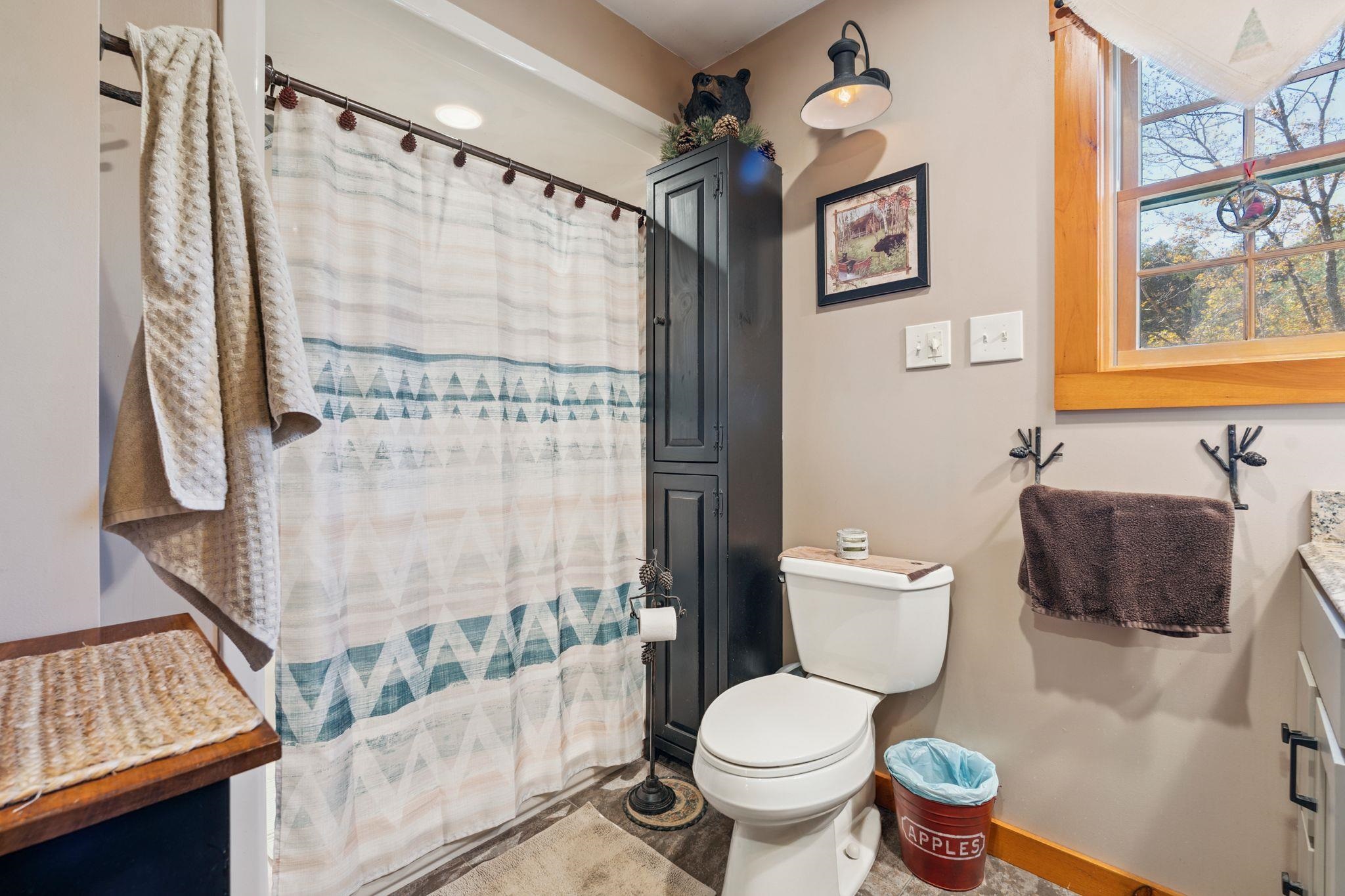 property viewer photo 35