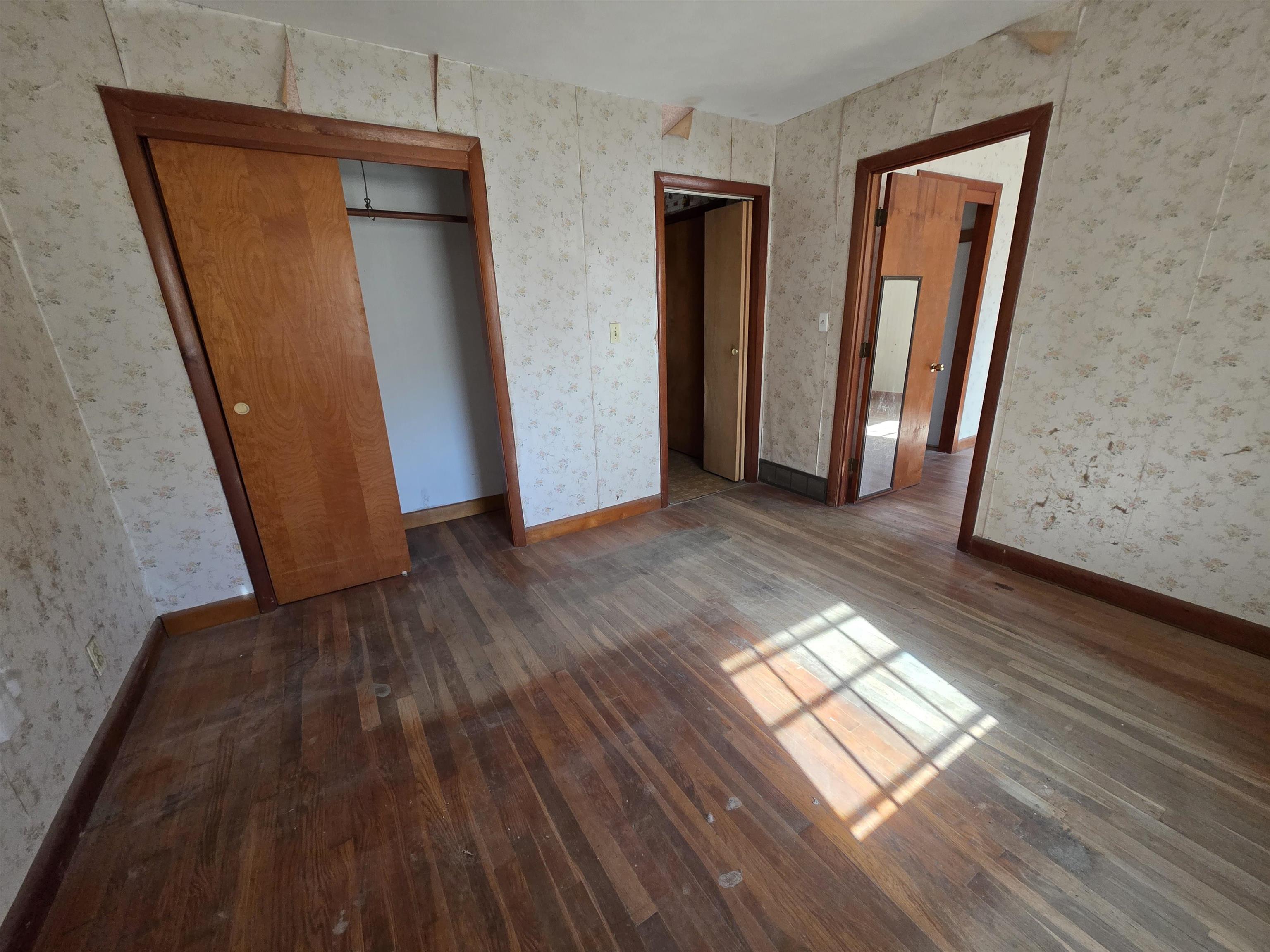 property viewer photo 27