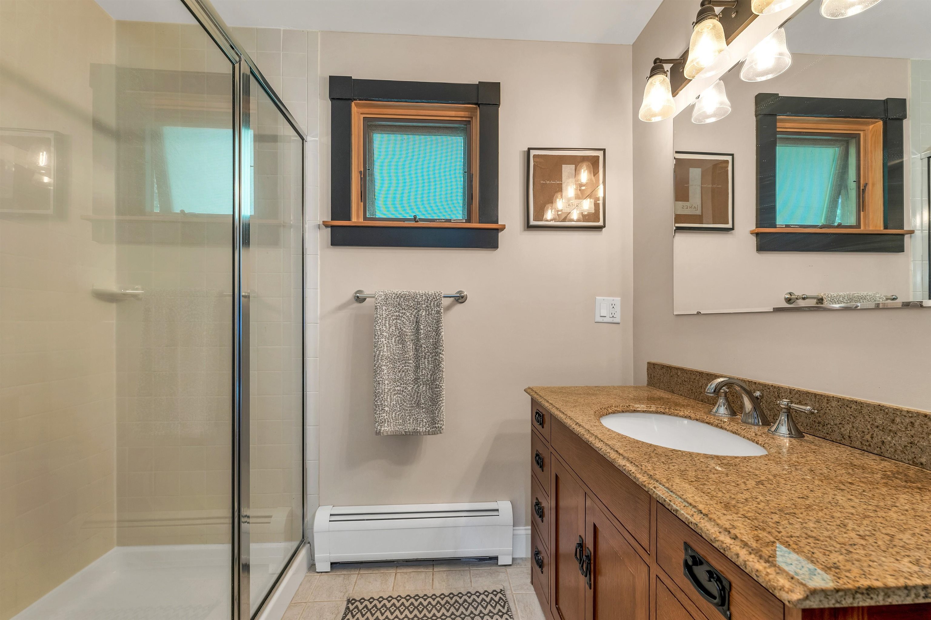 property viewer photo 35