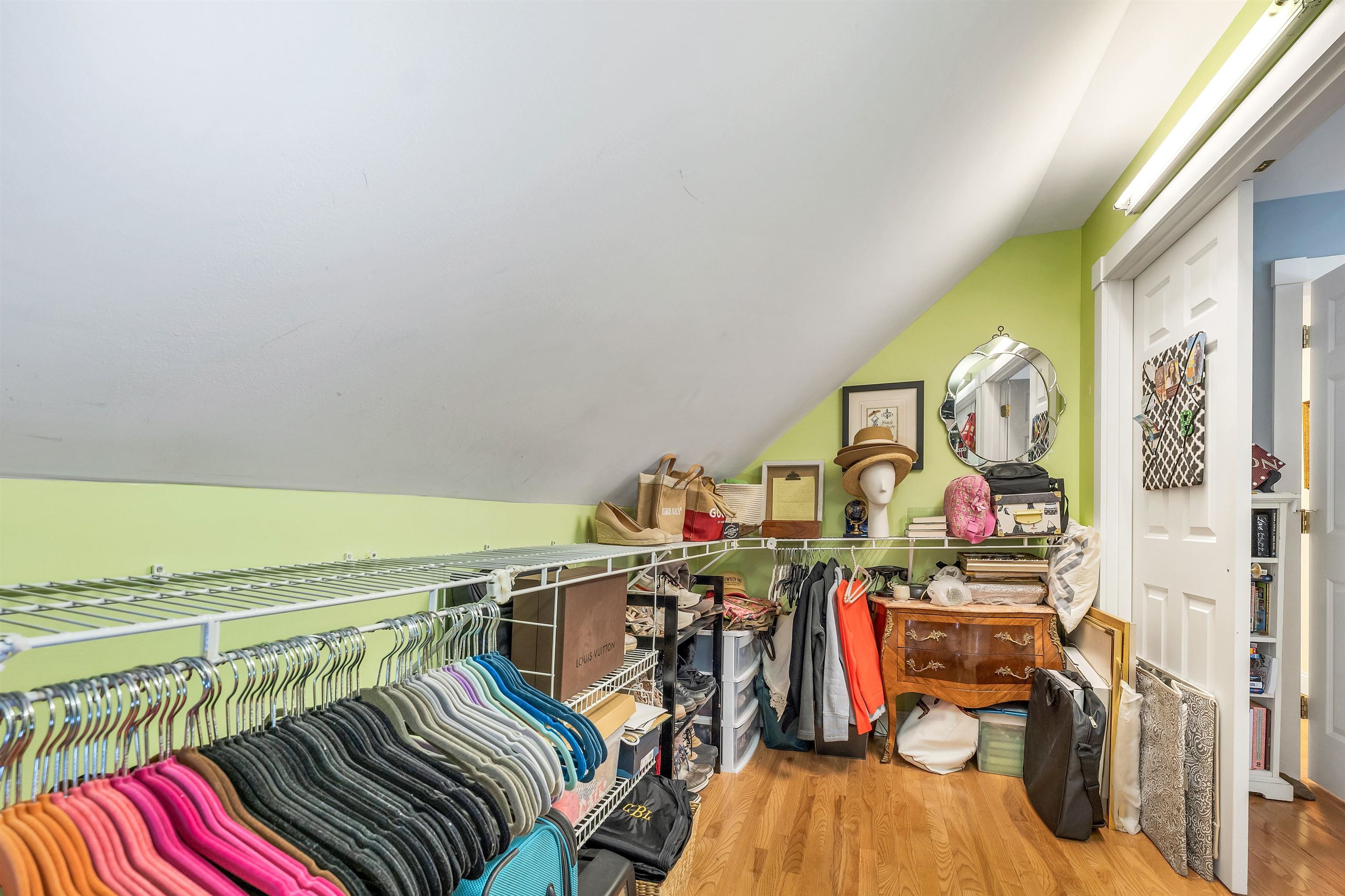 property viewer photo 43