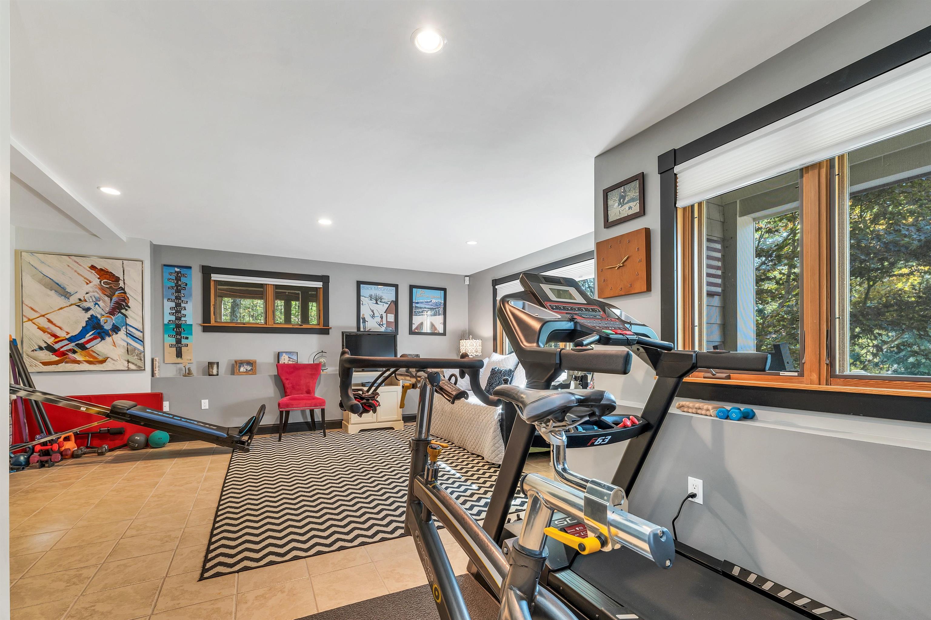 property viewer photo 45