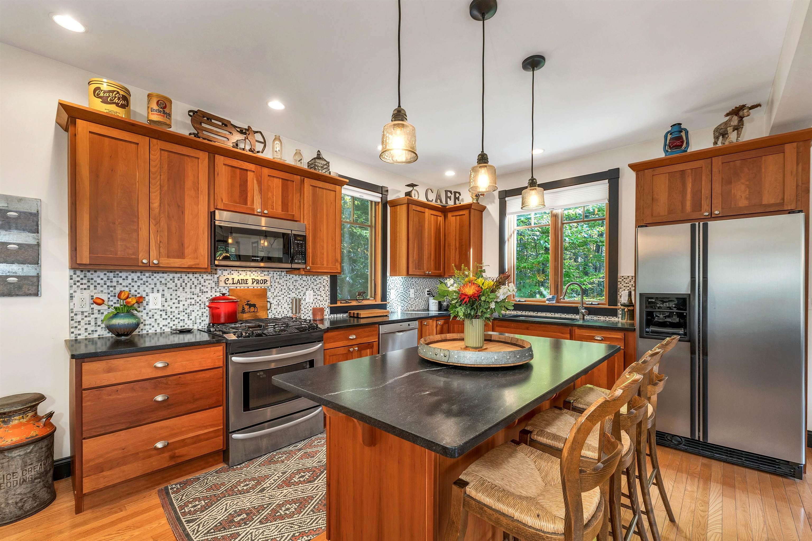property viewer photo 9