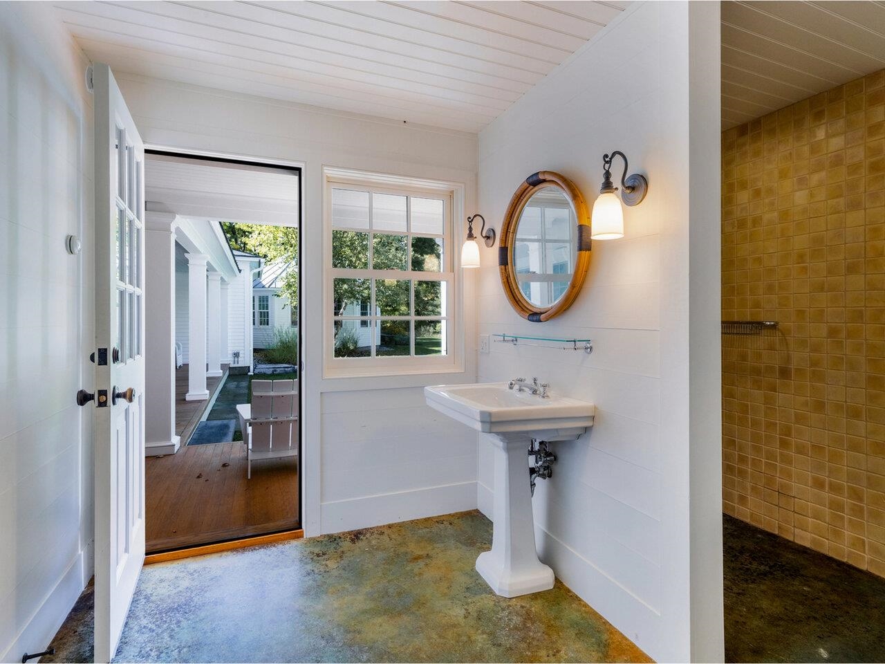 main property photo 48