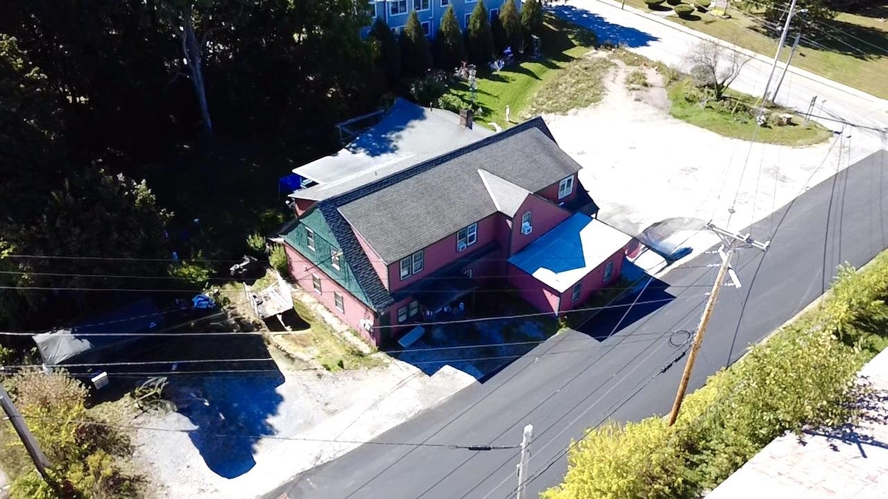 main property photo 28