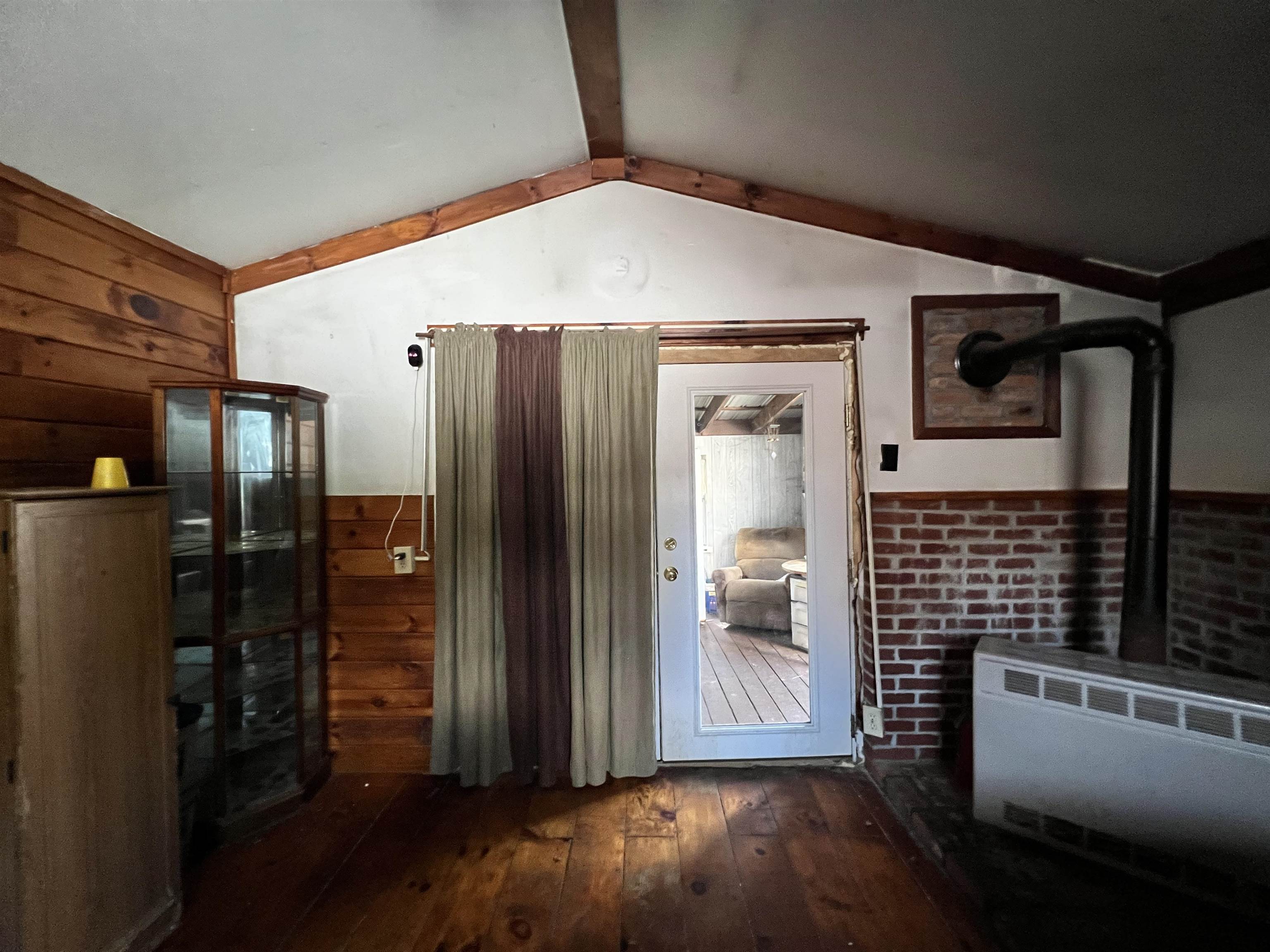 property viewer photo 25