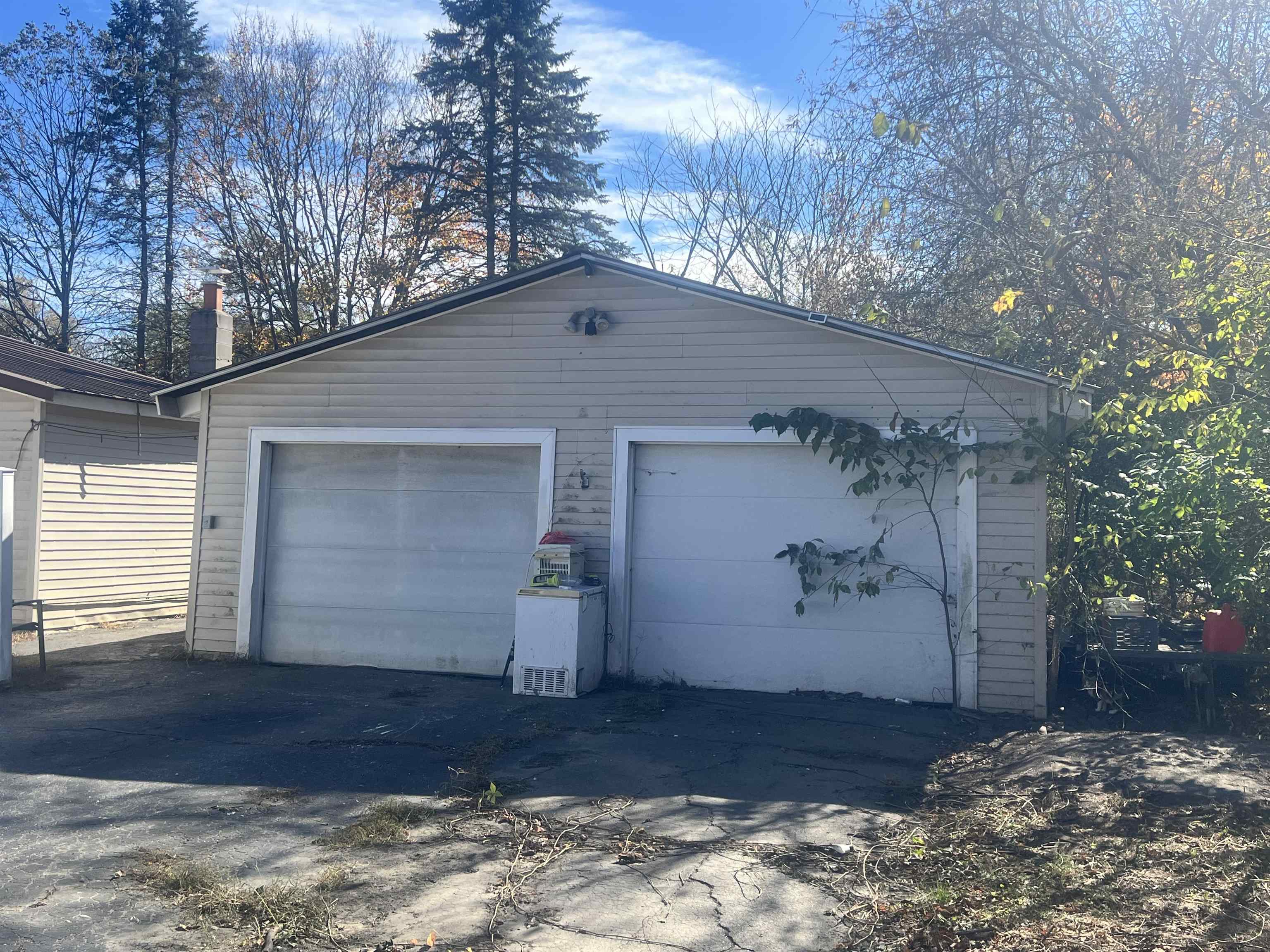 property viewer photo 3