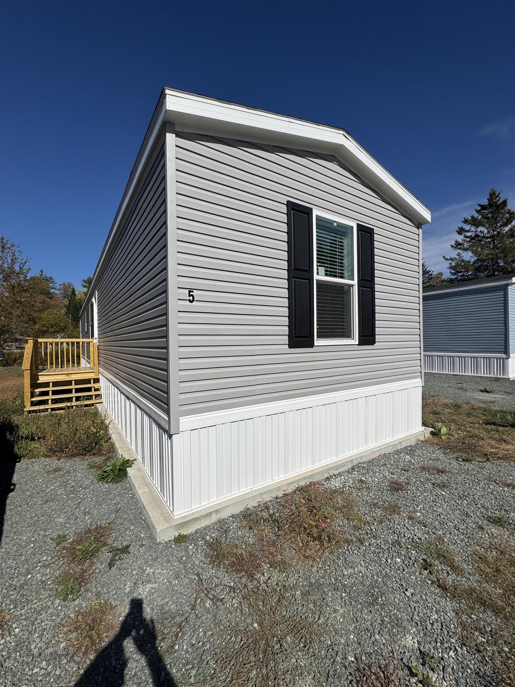 property viewer photo 1