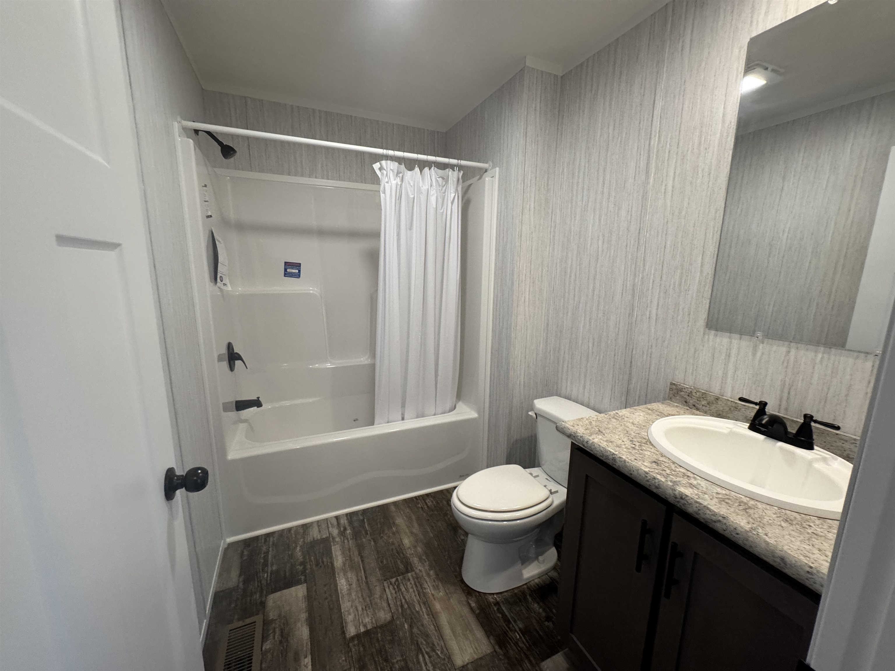 property viewer photo 10