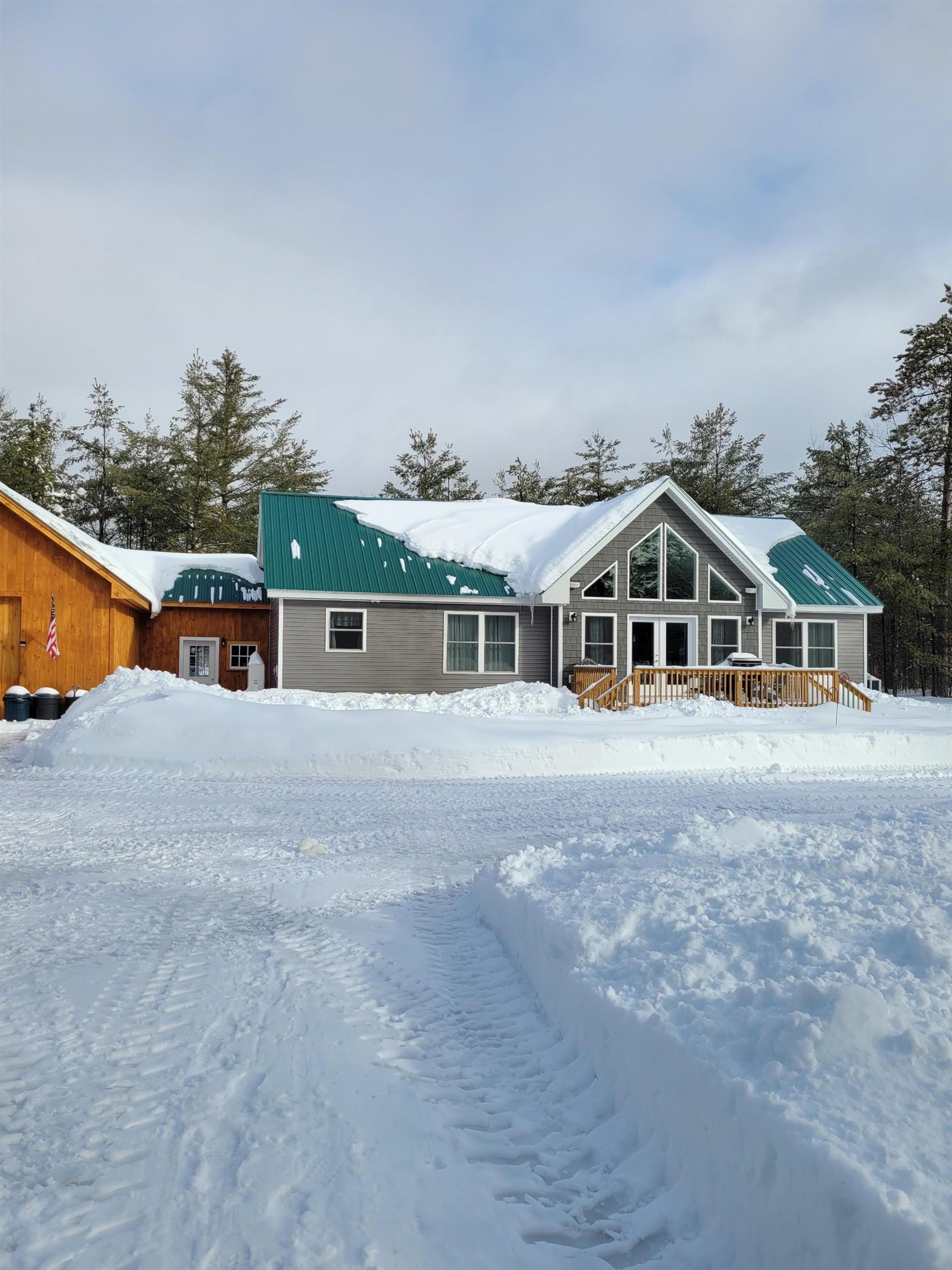main property photo 35