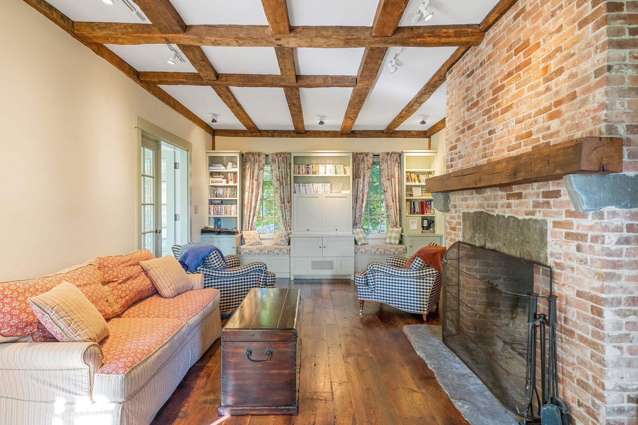 main property photo 45