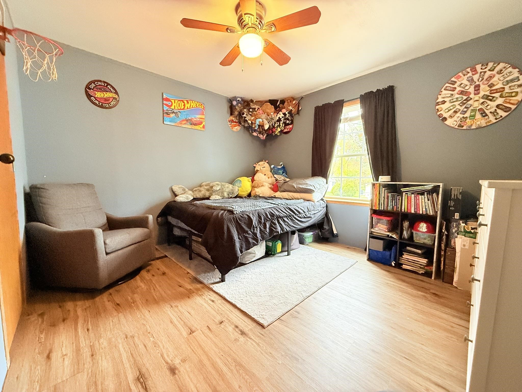main property photo 25