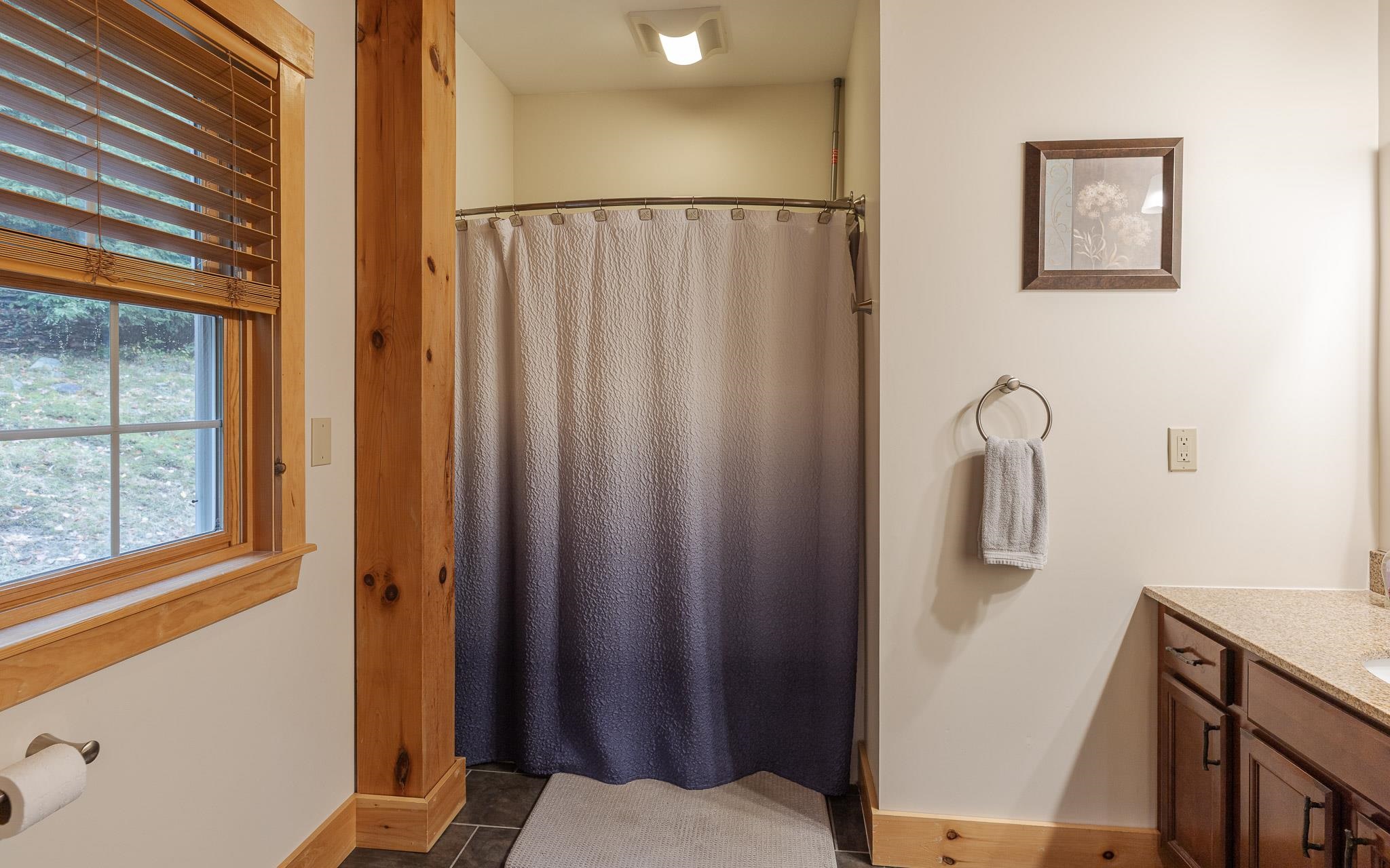 property viewer photo 31