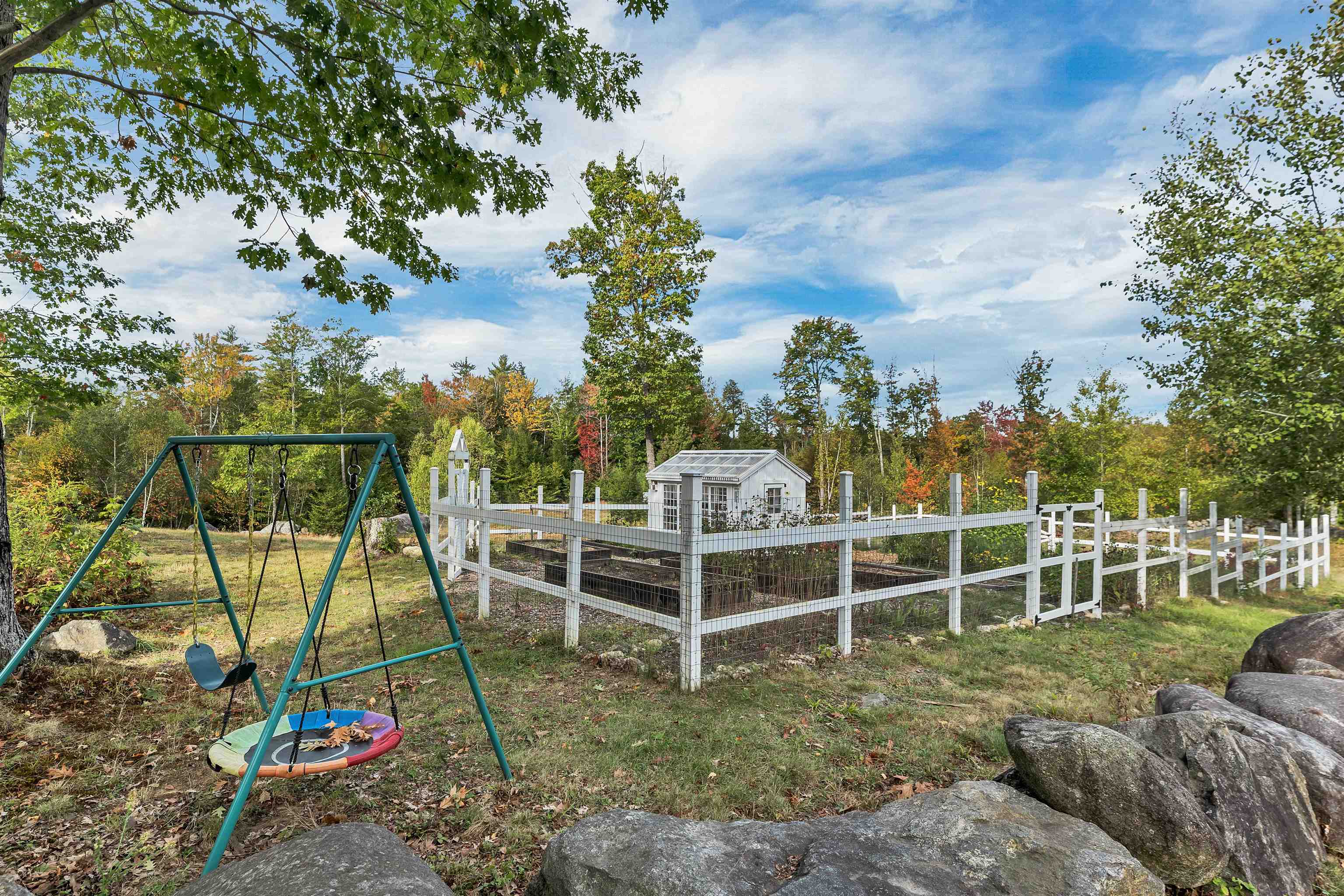 property viewer photo 16