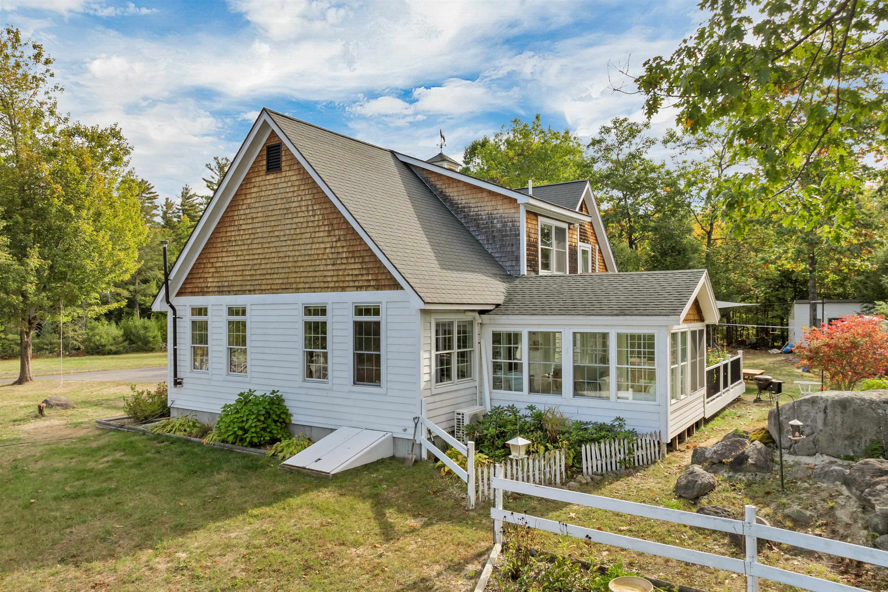 property viewer photo 9