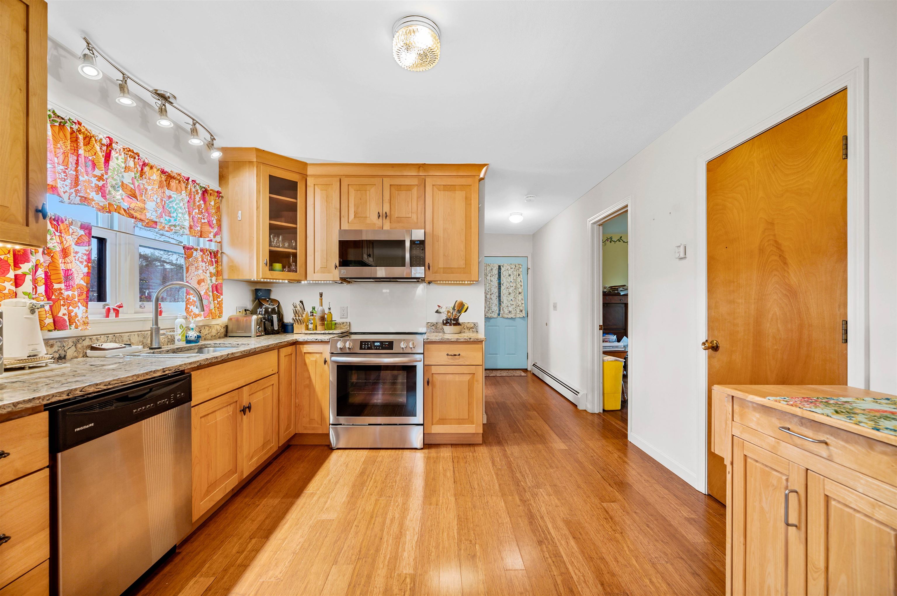 property viewer photo 16