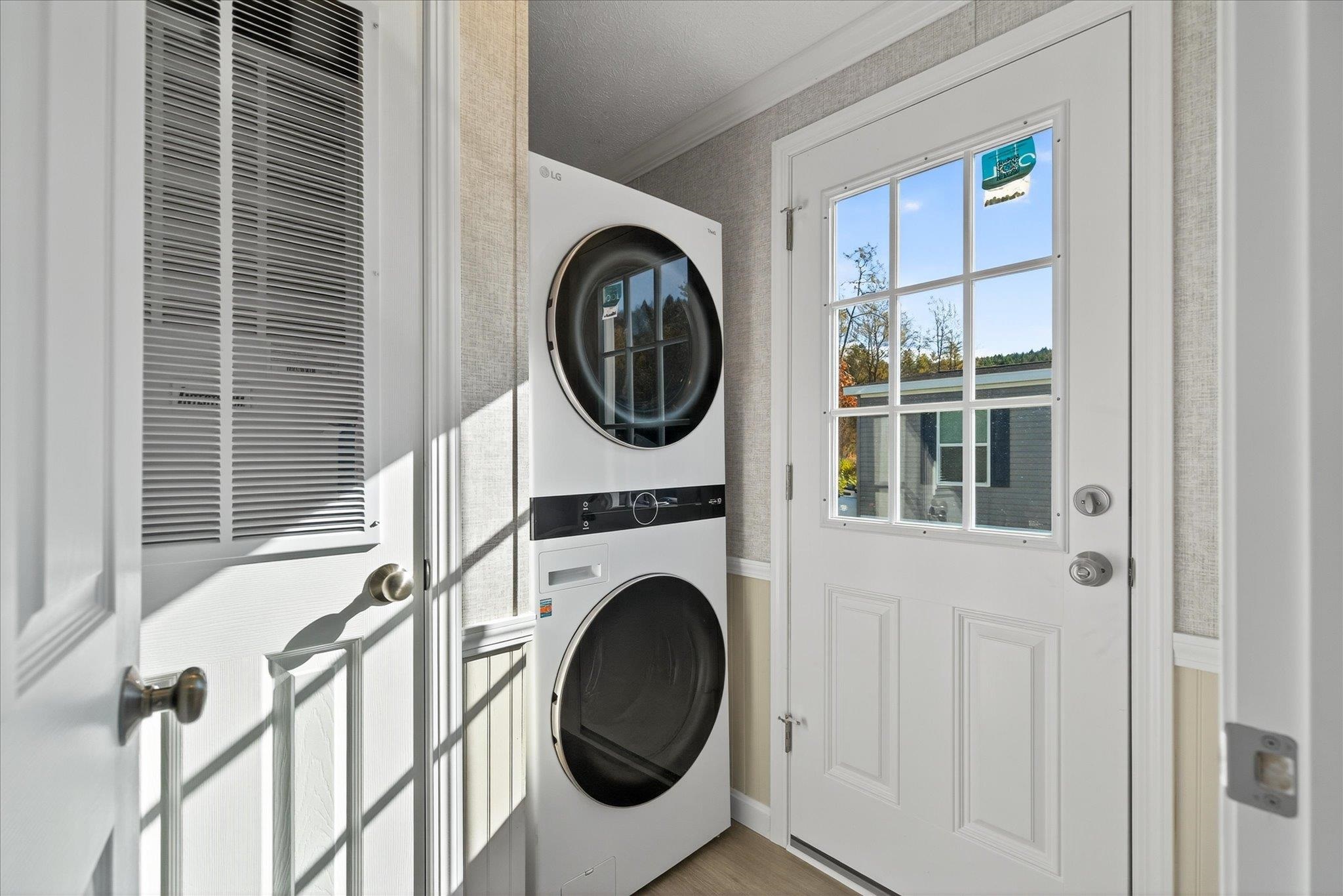 property viewer photo 13