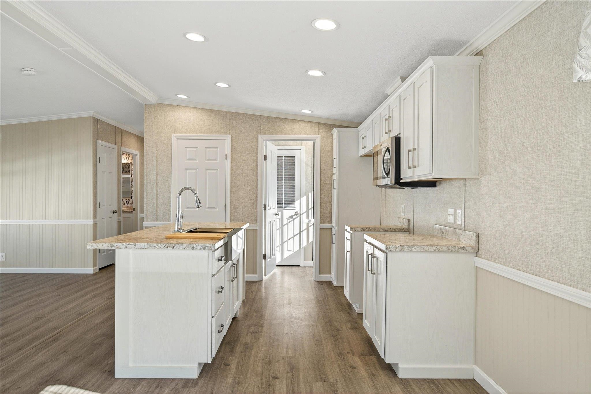 property viewer photo 15