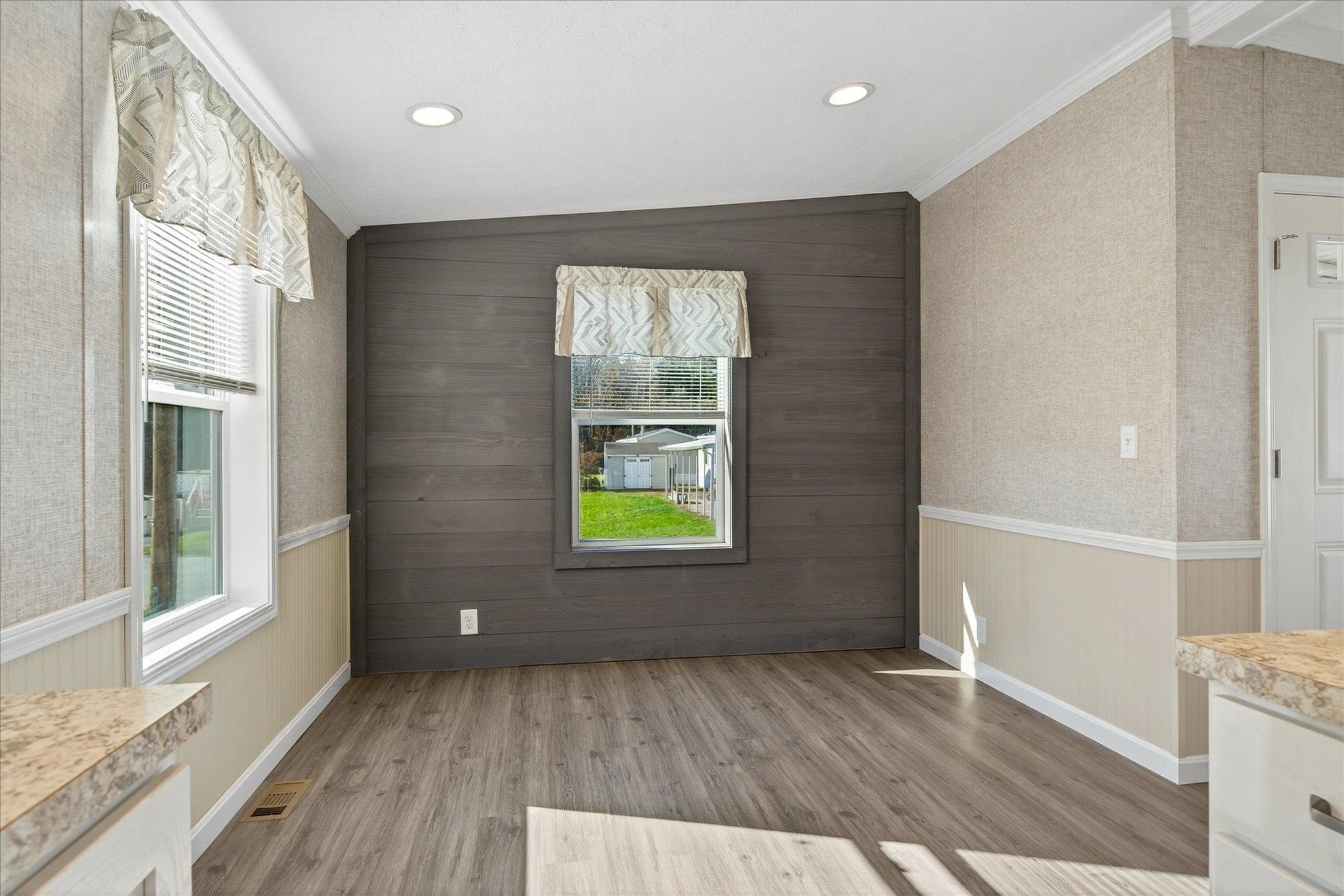 property viewer photo 16