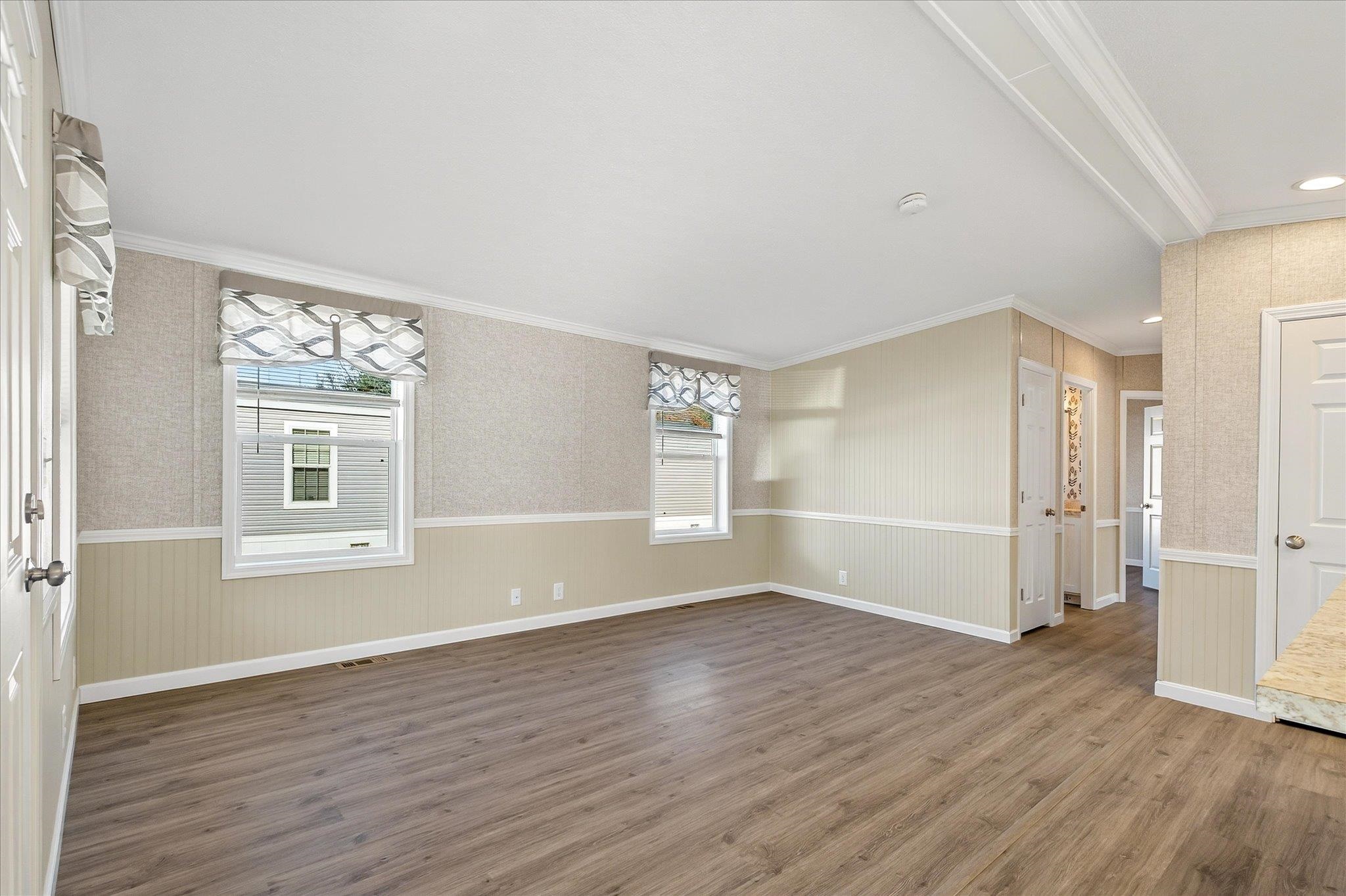 property viewer photo 18